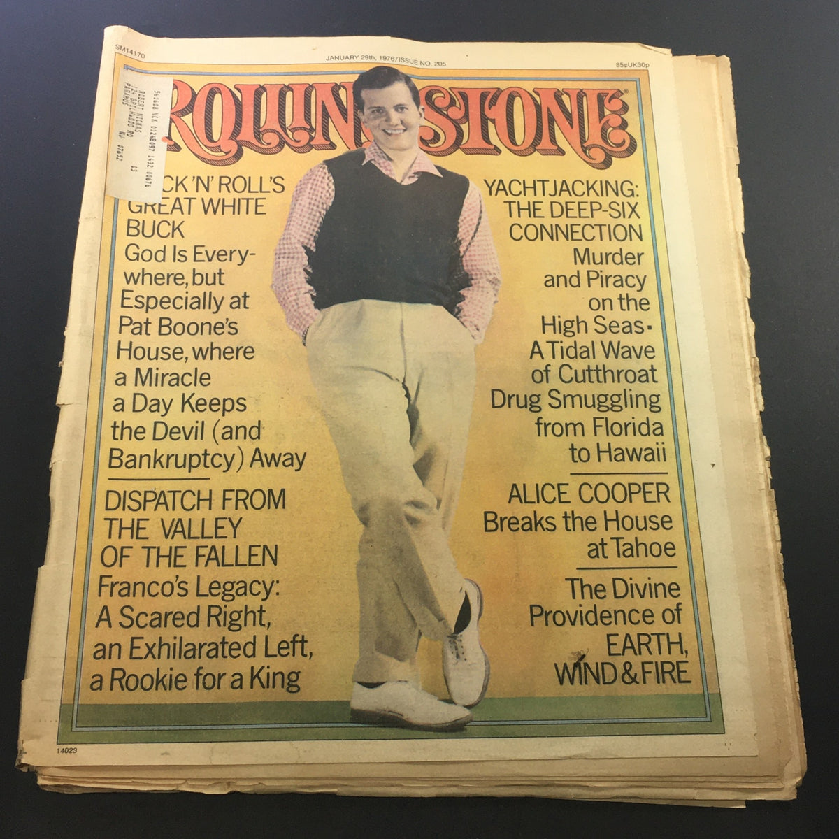 VTG Rolling Stone Magazine January 29 1976 featuring Pat Boone on the cover, showcasing a blend of music and culture from the 1970s with articles on Alice Cooper and other notable topics.