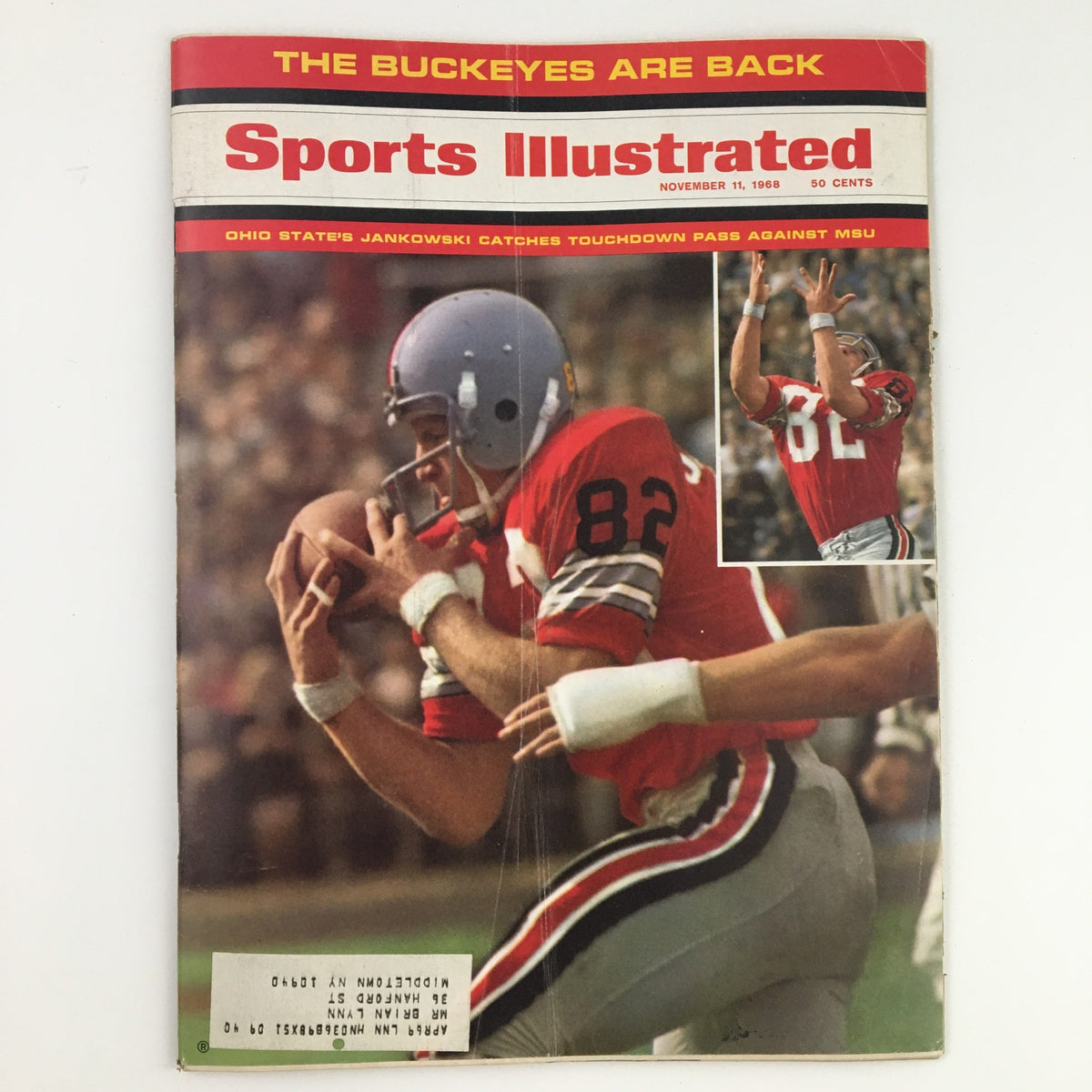 Cover of Sports Illustrated Magazine November 11, 1968, featuring Bruce Jankowski catching a touchdown pass. Vintage sports memorabilia highlighting American football.