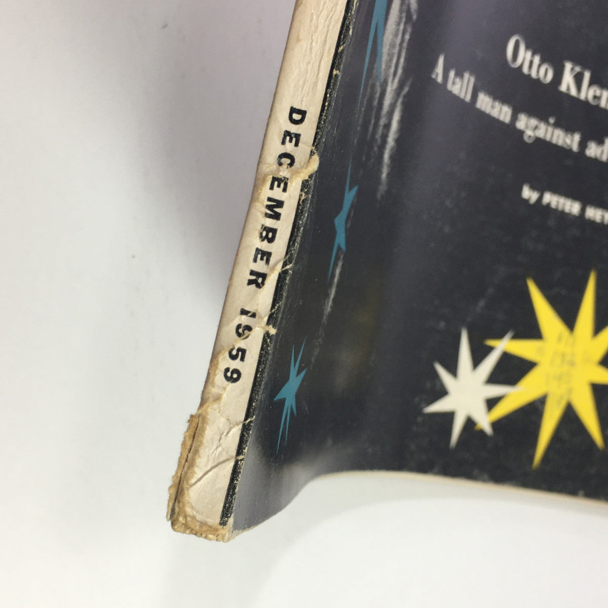 Spine detail of VTG High Fidelity Music Magazine December 1959 showcasing the publication date and vintage design elements.
