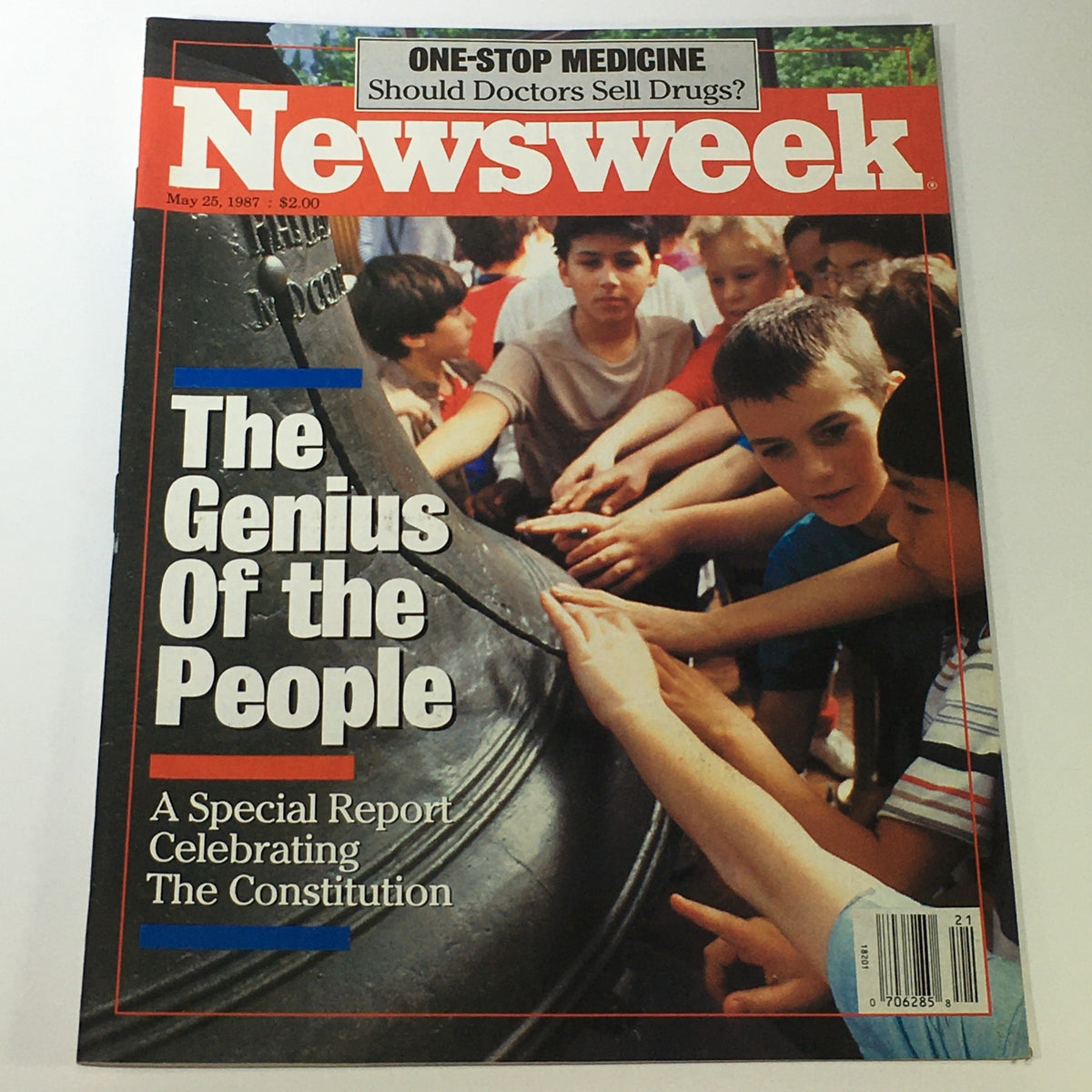 Cover of VTG Newsweek Magazine May 25 1987 - Special Report Celebrating The Constitution, featuring children interacting with a symbol of democracy.