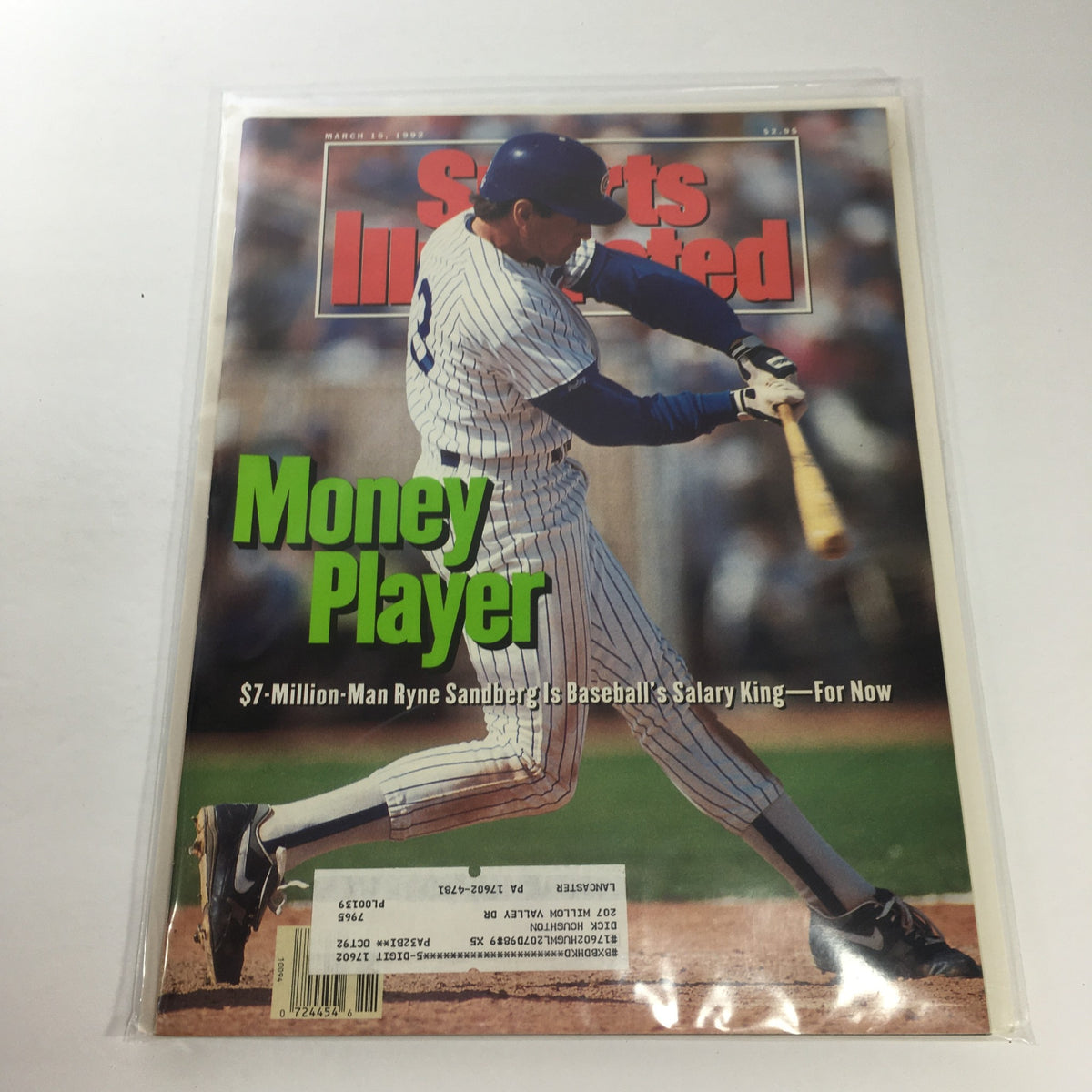 Cover of Sports Illustrated: March 16 1992, featuring Ryne Sandberg as 'Money Player', highlighting his $7 million salary and title as baseball's Salary King.