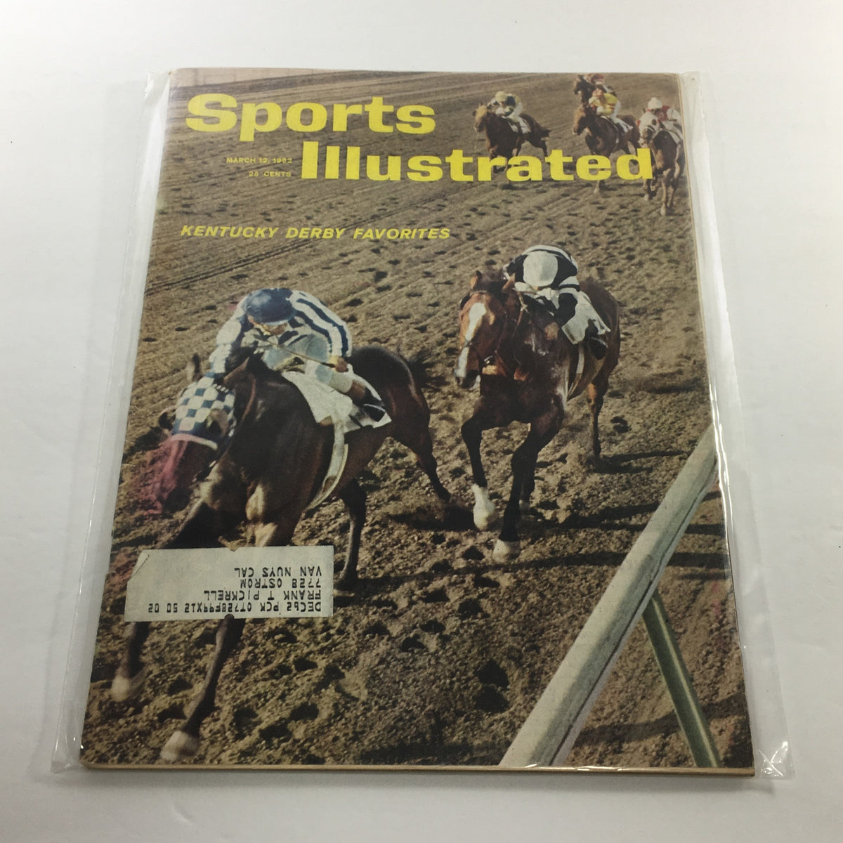 Sports Illustrated: March 12, 1962 - Kentucky Derby Favorites Horse Racing cover featuring horses racing on dirt track with jockeys.