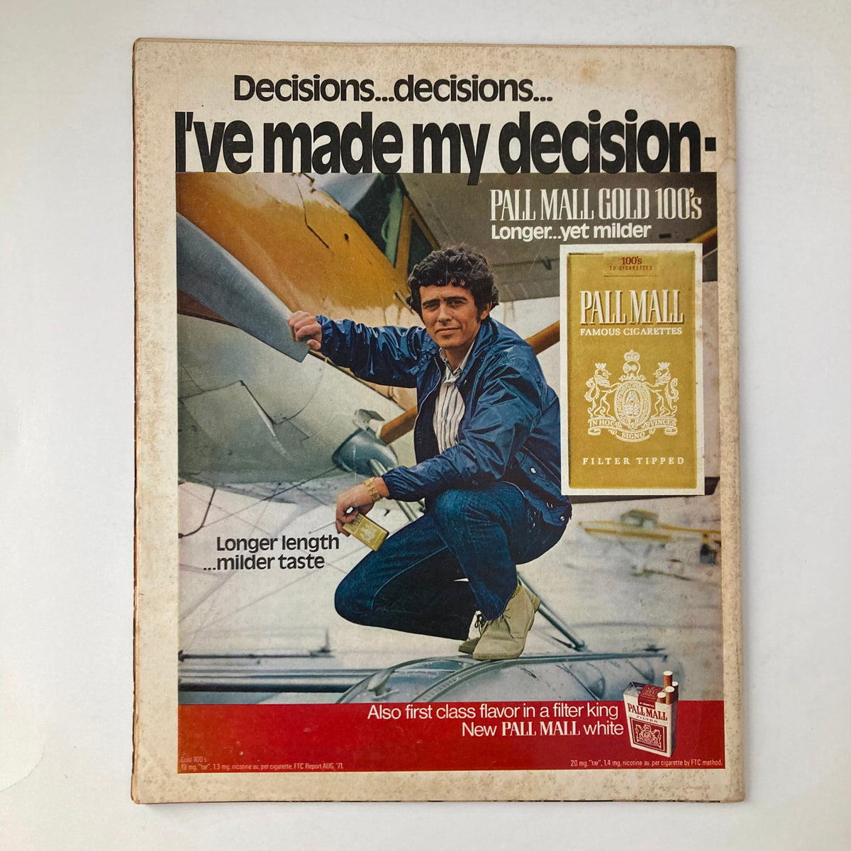 Cover of VTG Life Magazine November 19 1971 Vol 71 No. 21 The Cities Lock Up, featuring an advertisement and a man in front of an airplane, highlighting the magazine's connection to urban themes.