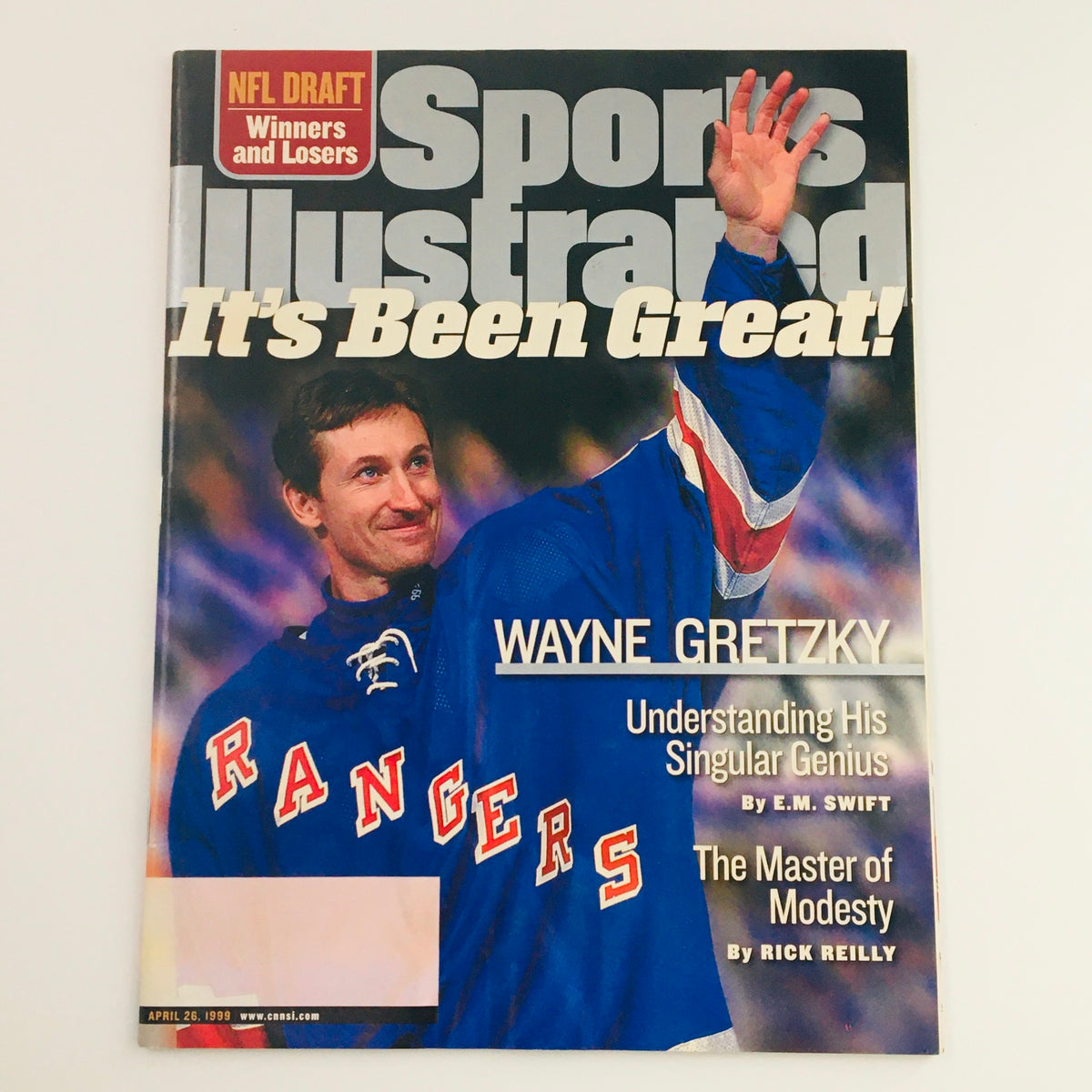 Sports Illustrated Magazine April 26 1999 featuring hockey player Wayne Gretzky on the cover, highlighting his career and significance in hockey history.