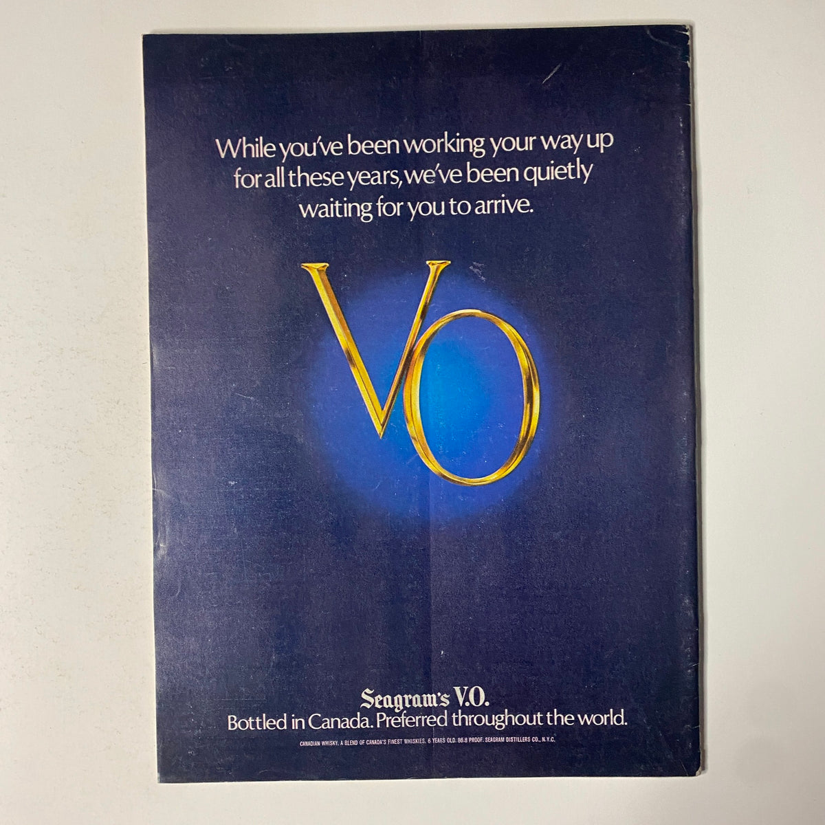Back cover advertisement for Seagram's V.O. featured in The New Yorker magazine, July 11, 1977, promoting the whiskey with a bold, eye-catching design.