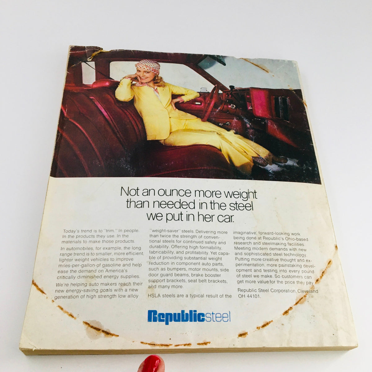 Back cover of Fortune Magazine May 1977 featuring an advertisement for Republic Steel, highlighting the importance of weight-saving innovations in automobile steel production.