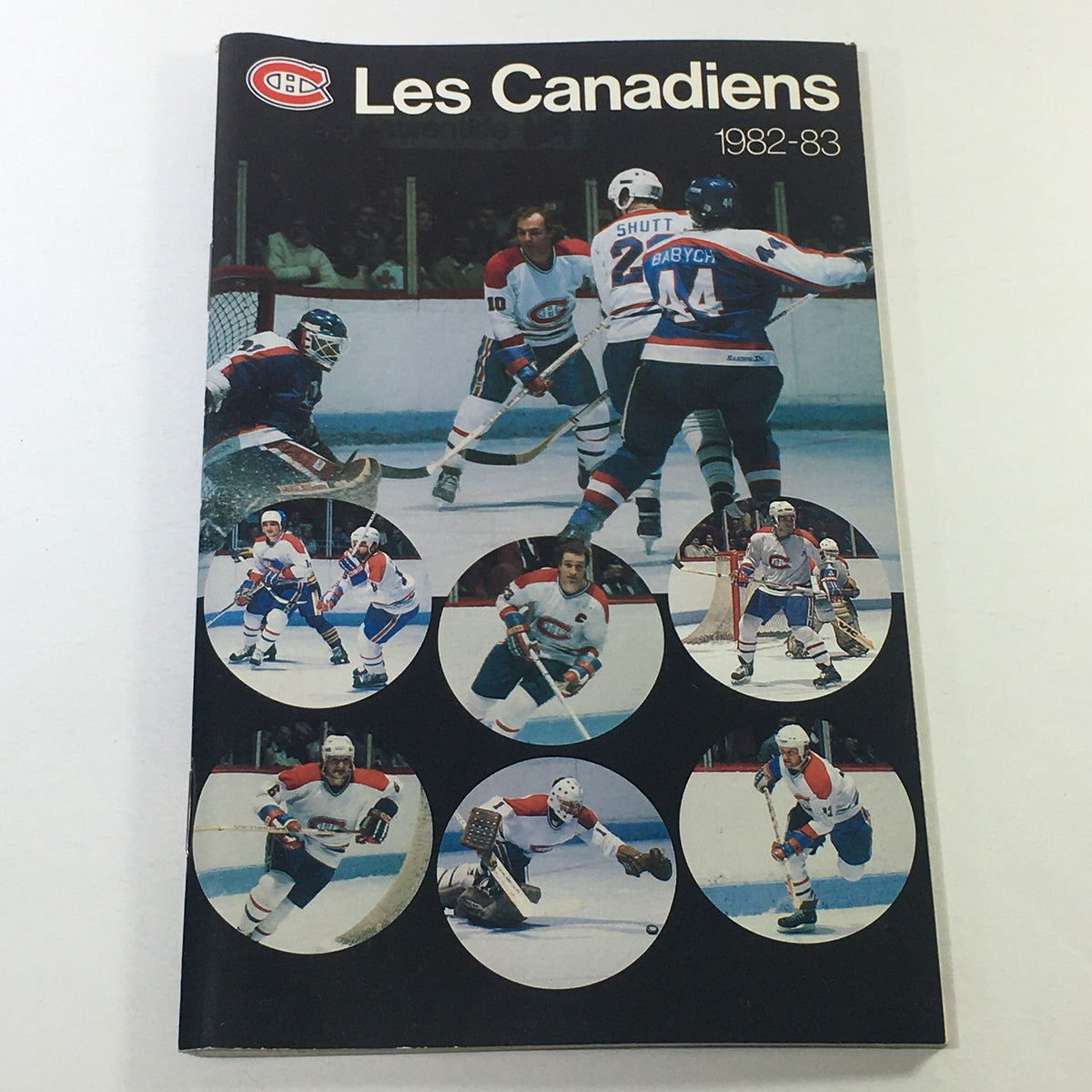 Cover of the VTG NHL Official Guide 1982-1983 featuring Les Canadiens, showcasing players in action, including Guy Lafleur.