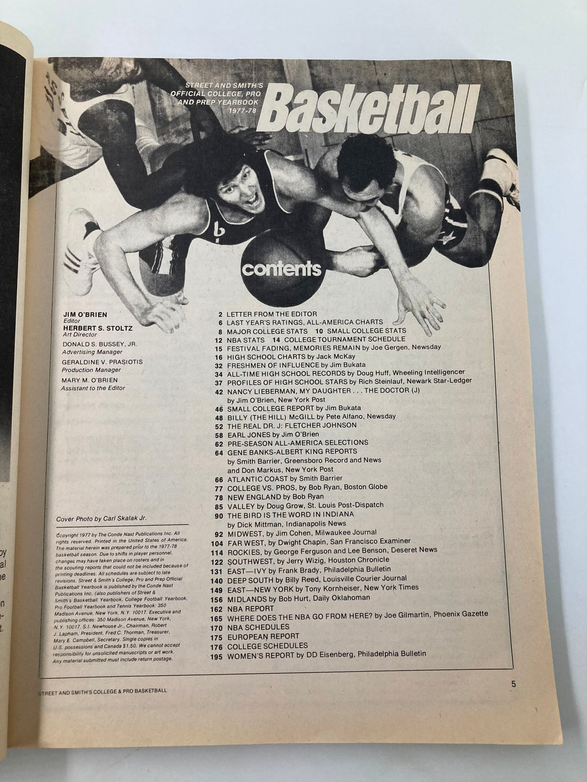 Inside page of VTG Street & Smith's Official Yearbook Basketball 1977 featuring contents list, editor Jim O'Brien, and articles showcasing key players, statistics, and historical insights related to basketball.