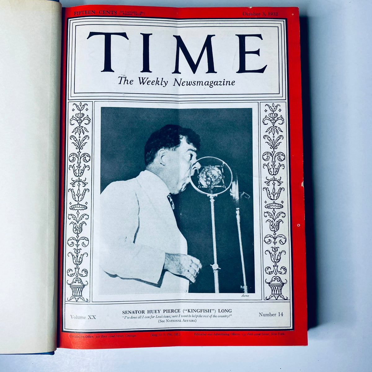 Time Magazine cover from October 3, 1932, featuring Senator Huey Pierce 'Kingfish' Long. Title: Time Magazine Library Bound October 3- December 26, 1932 T.E. Lawrence ARABIA.