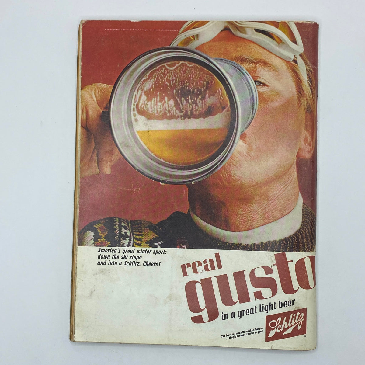 Back cover of the VTG Playboy Magazine January 1966 featuring an advertisement for Schlitz beer.