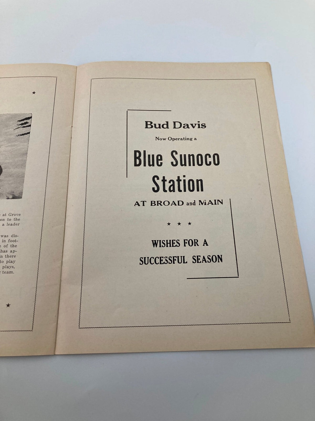 Advertisement for Bud Davis's Blue Sunoco Station in the November 15, 1947 Dad's Day Football Program.