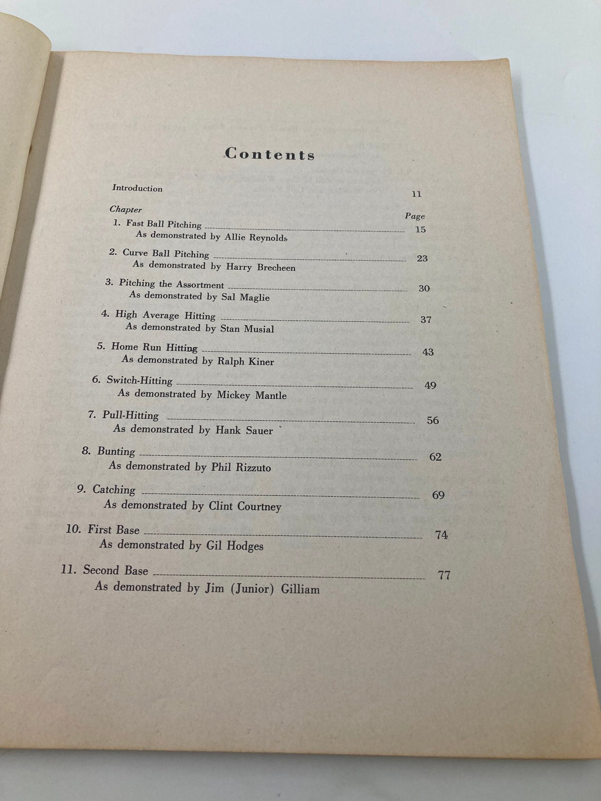 Table of contents from the September 30 1956 How To Play Championship Baseball program, listing various chapters and techniques.