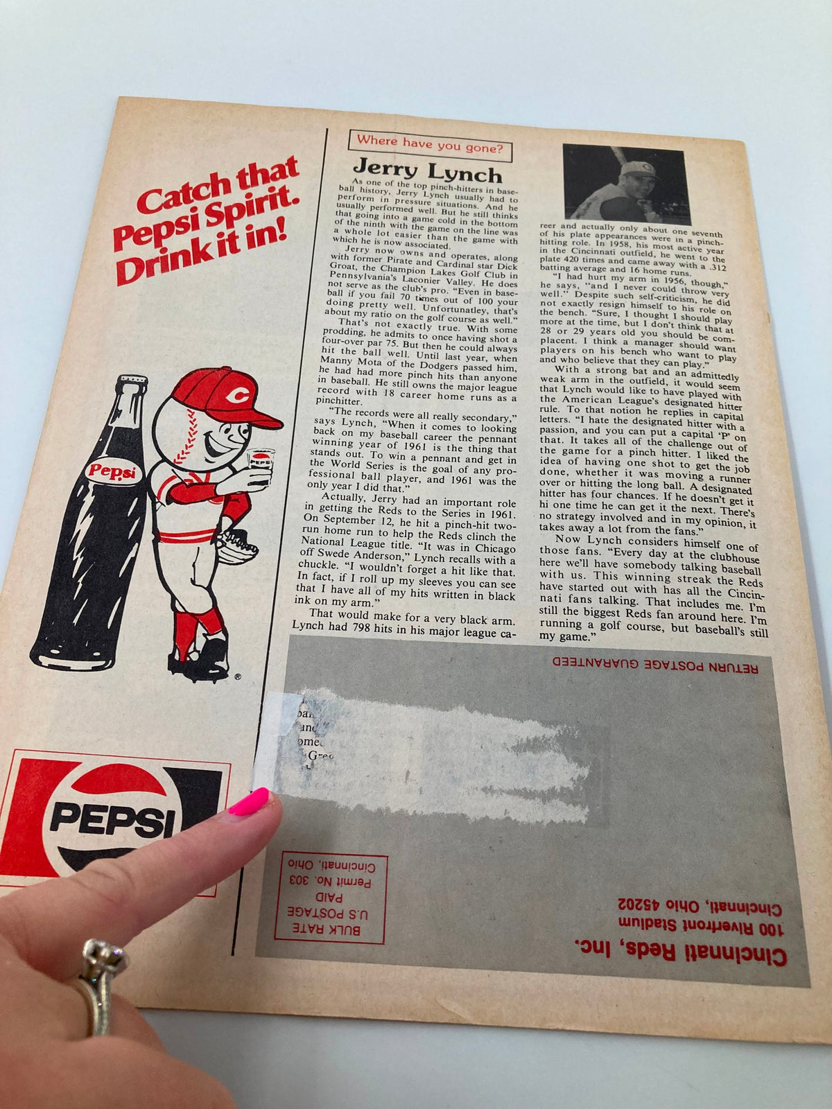 May 1980 Vol 2 #5 Reds Vue Meet Cincinnati Home of the Reds Official Magazine featuring an article about Jerry Lynch, a notable player, alongside a vintage Pepsi advertisement.