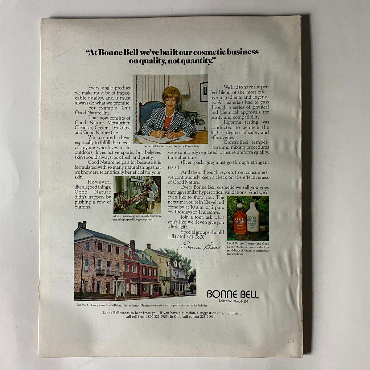Back cover of VTG Vogue Magazine July 1976 featuring an advertisement for Bonne Bell cosmetics, highlighting quality and natural ingredients.