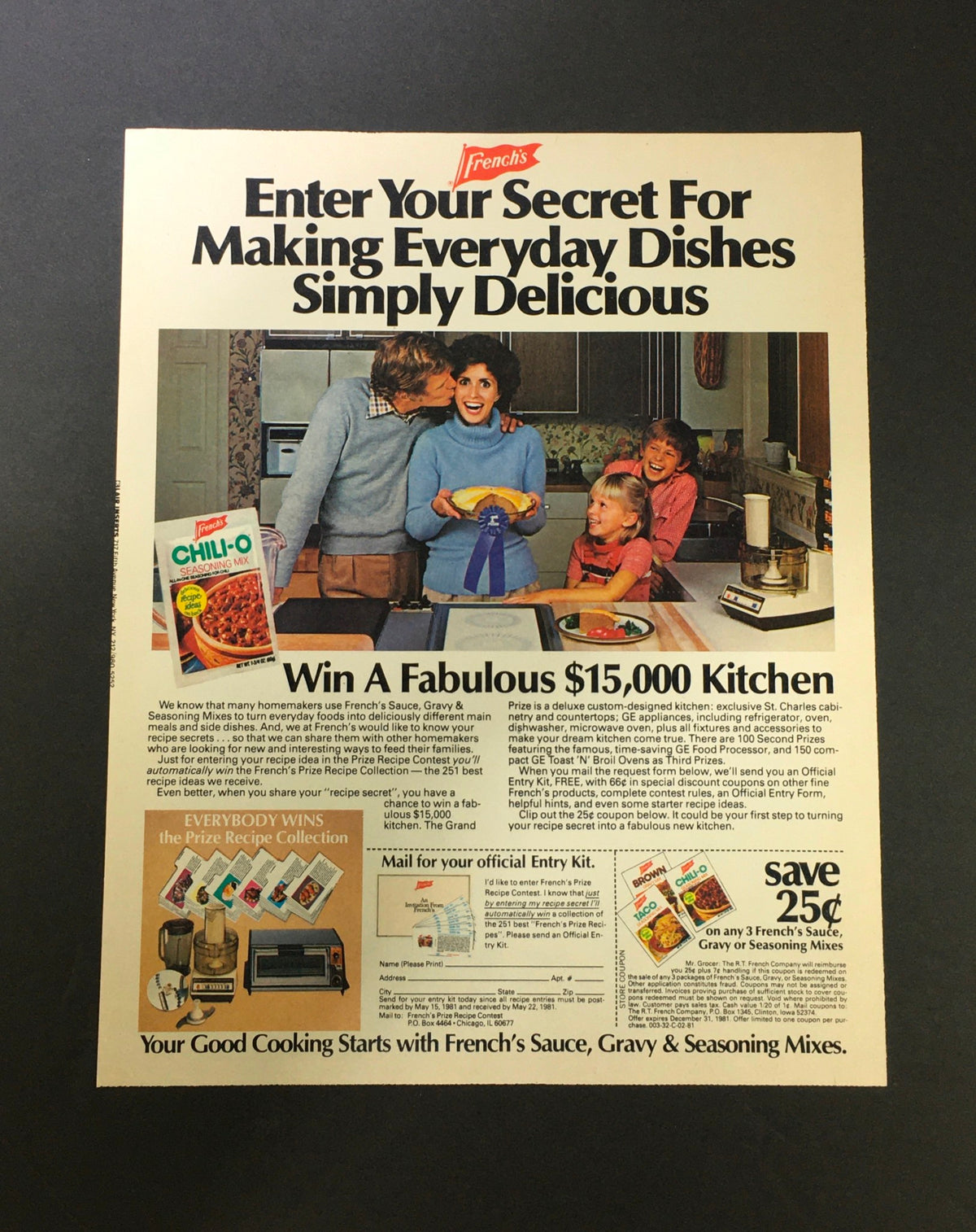 VTG 1981 French's Chili-O Seasoning Mix Prize Recipe Collection Print Ad featuring a family cooking together, with a headline promoting a chance to win a $15,000 kitchen.