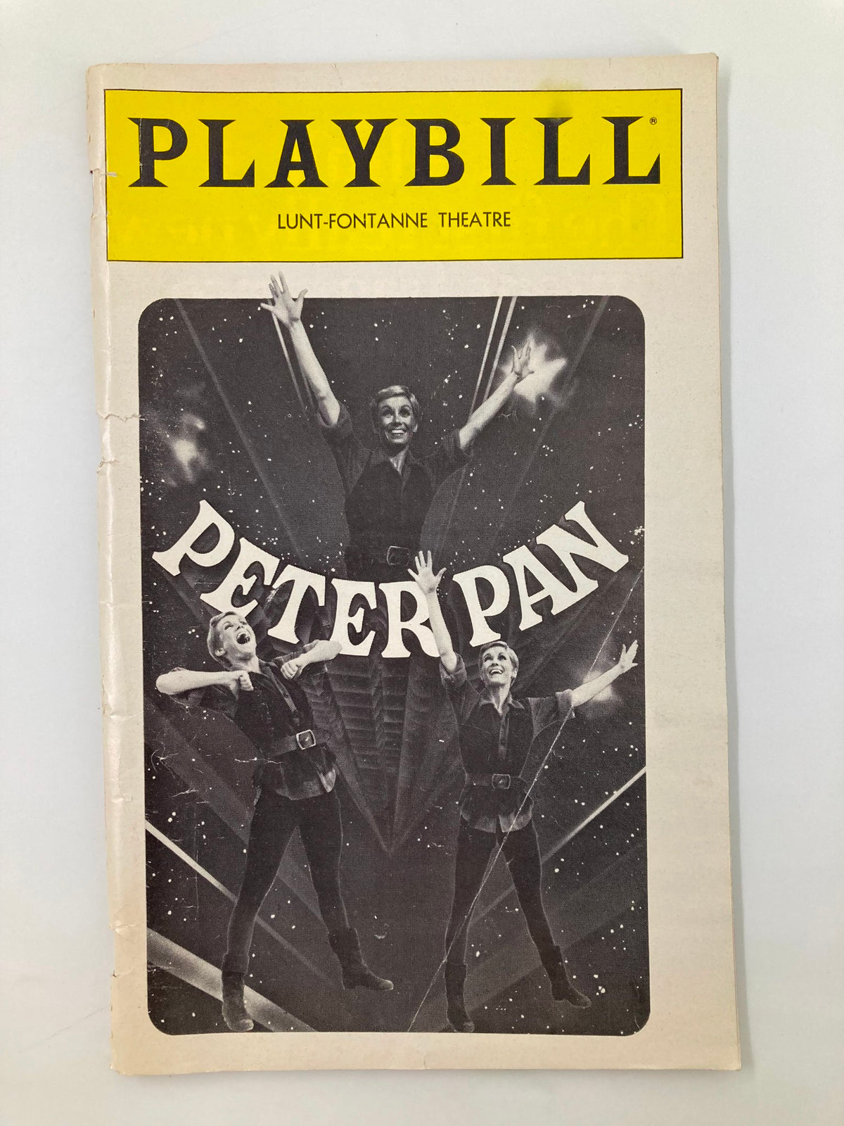 1980 Playbill for Peter Pan at Lunt-Fontanne Theatre featuring Sandy Duncan as Peter Pan and Christopher Hewett as Captain Hook, capturing the magic of Broadway.