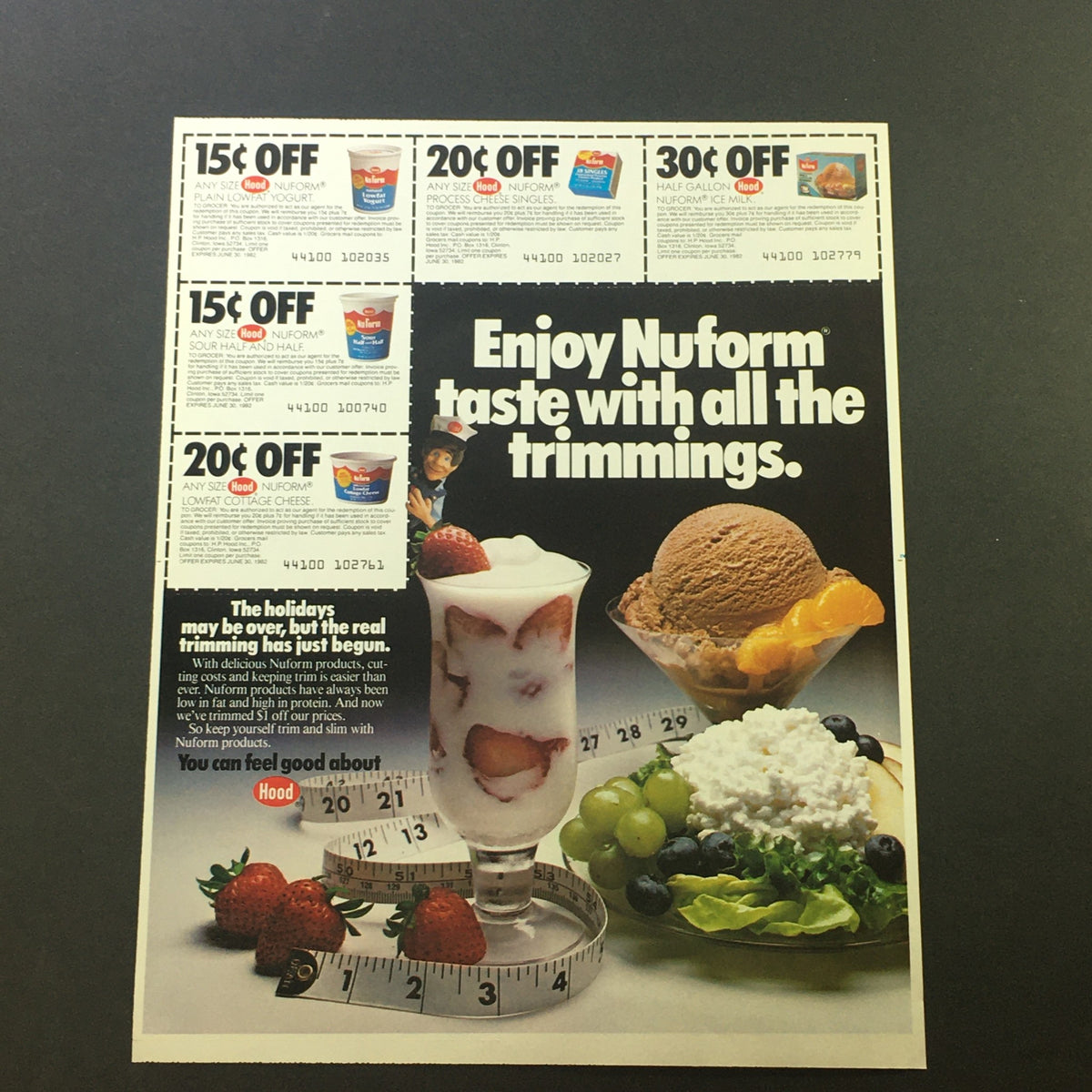 VTG 1983 Prego 100% Natural Spaghetti Sauce Flavored with Meat Print Ad Coupon showcasing an advertisement with dessert items and a coupon for Nuform products.