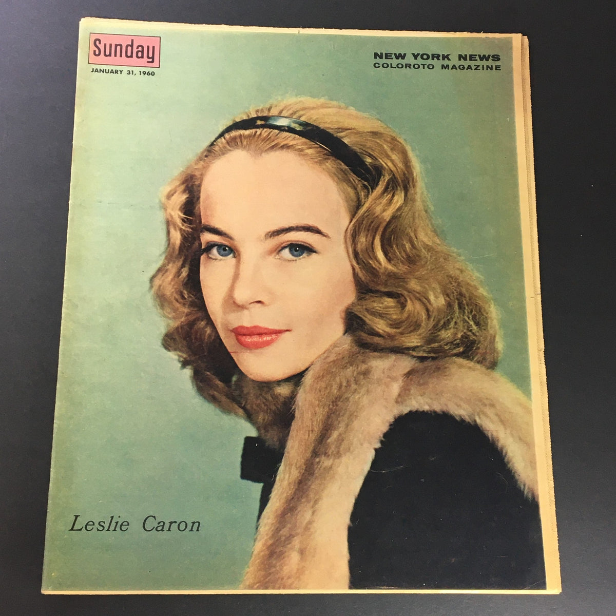 VTG New York News Coloroto Magazine January 31 1960 cover featuring Leslie Caron with a stylish fur collar and soft waves hairstyle, showcasing the vintage aesthetics of the era.