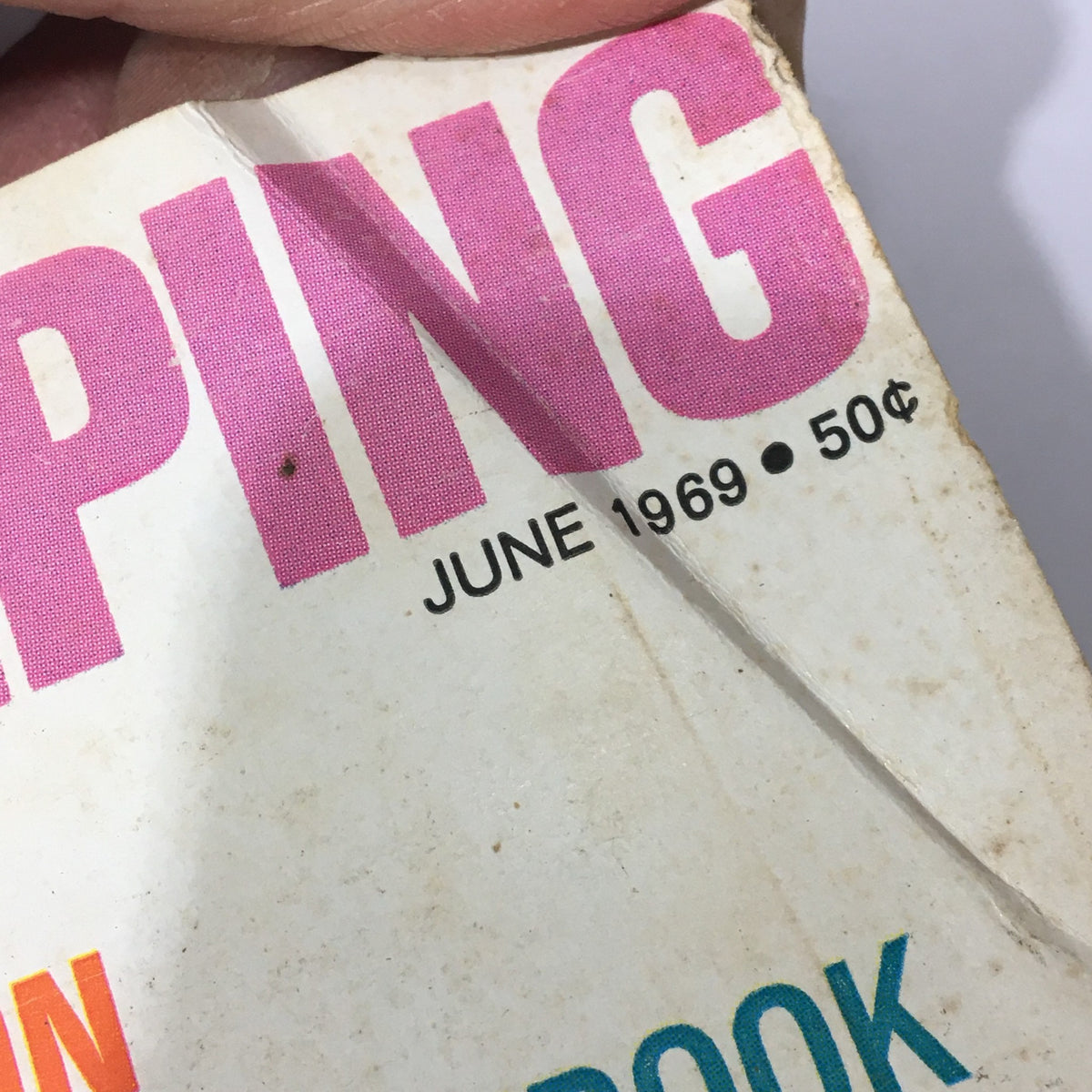 Detail of the VTG Good Housekeeping Magazine June 1969 showing the date and price, featuring traditional magazine layout elements.