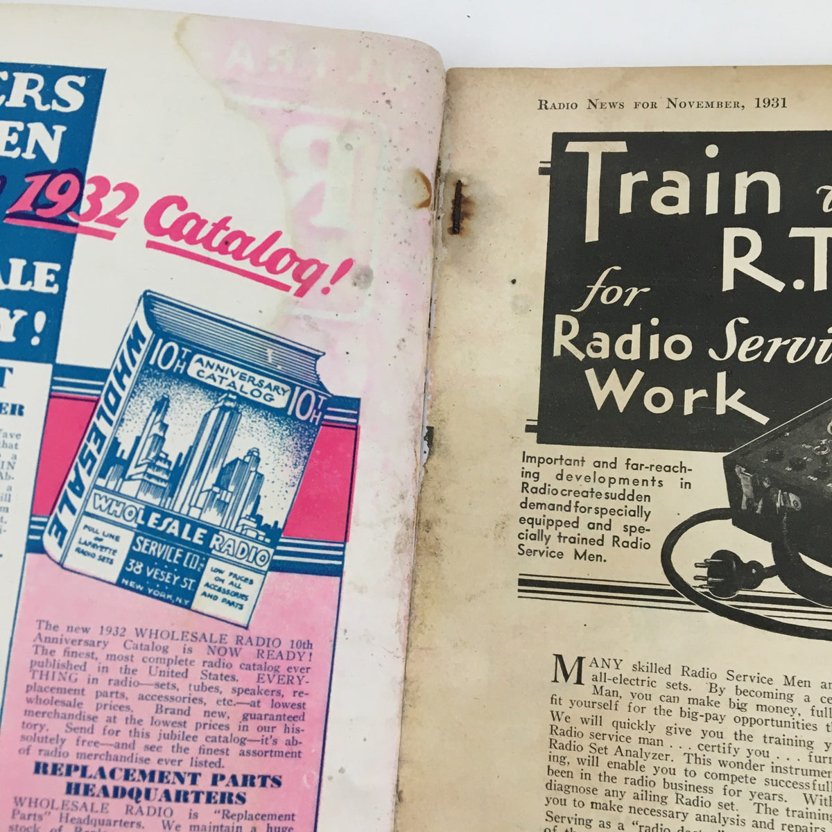 Inside view of the Radio News Magazine November 1931 showcasing an advertisement for the 1932 catalog and training for radio service work.