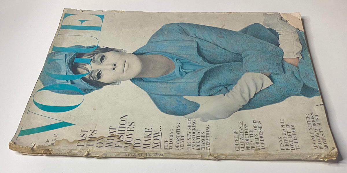 Vogue Magazine August 15, 1963 cover displaying fashion insights with the title 'Fast Tips on What Fashion Moves to Make Now', featuring a model in a blue ensemble.