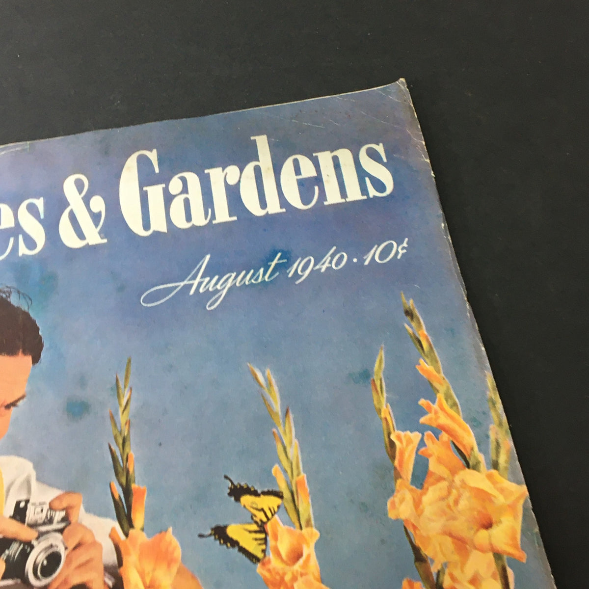 Close-up view of the cover of VTG Better Homes & Gardens August 1940 Edition highlighting the title and floral graphics.