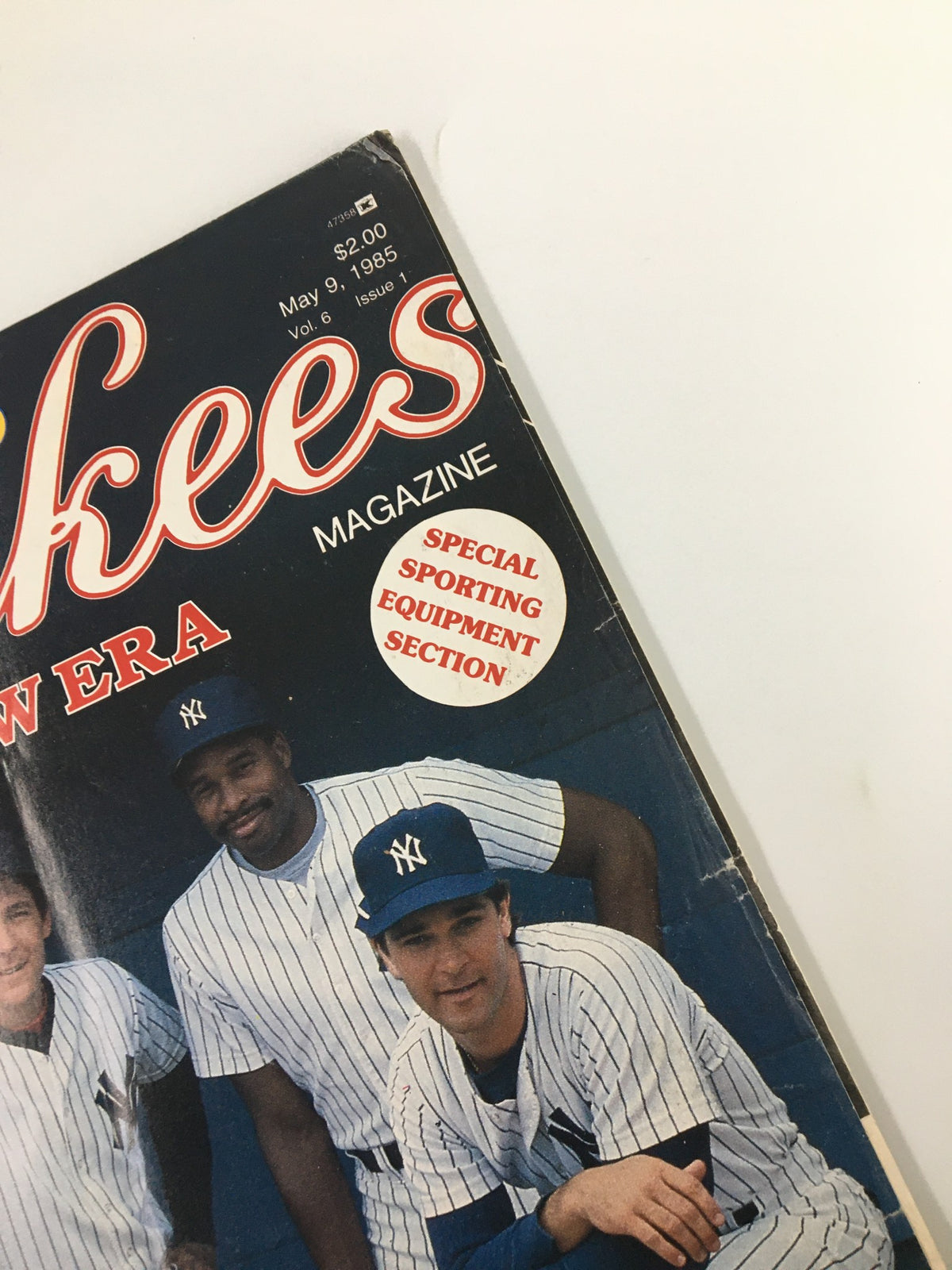 Close-up of the VTG Yankees Magazine May 9 1985 cover displaying the special sporting equipment section and magazine details.