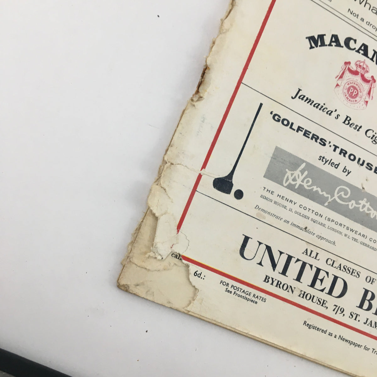 The Illustrated London News August 27 1960 close-up of an advertisement for Macanudo cigars, showcasing classic marketing from the 1960s.