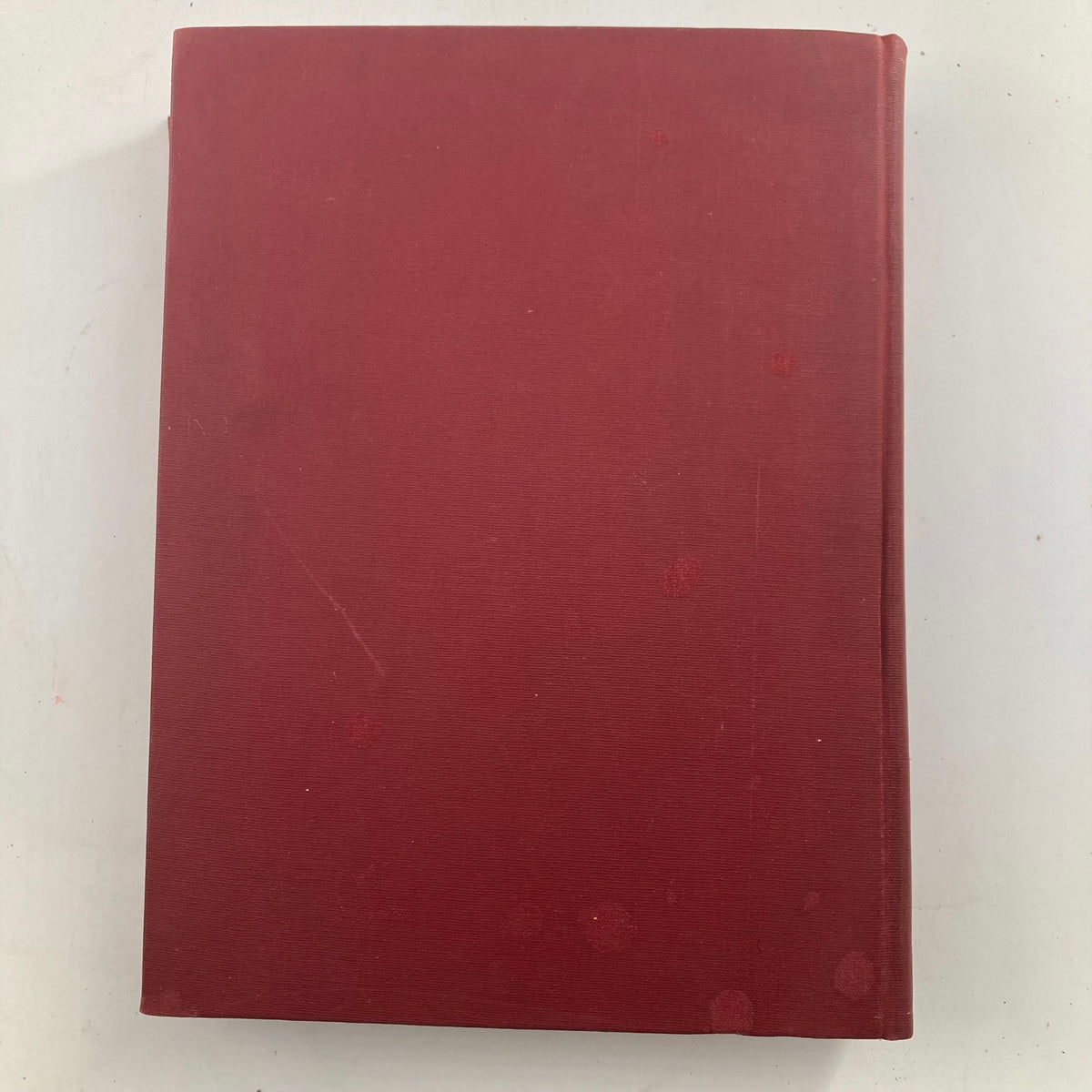 Spine view of the VTG 1937 Bound Life Magazine, showcasing a classic red cover, a protective element of this historical collection.
