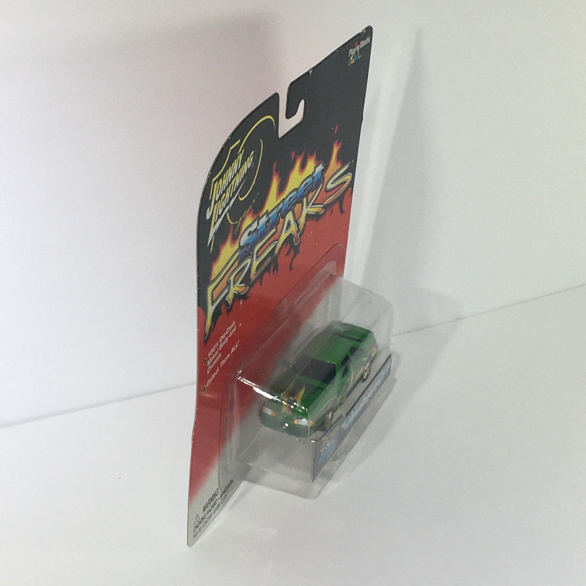 Johnny Lightning Street Freaks '87 Ford Mustang GT