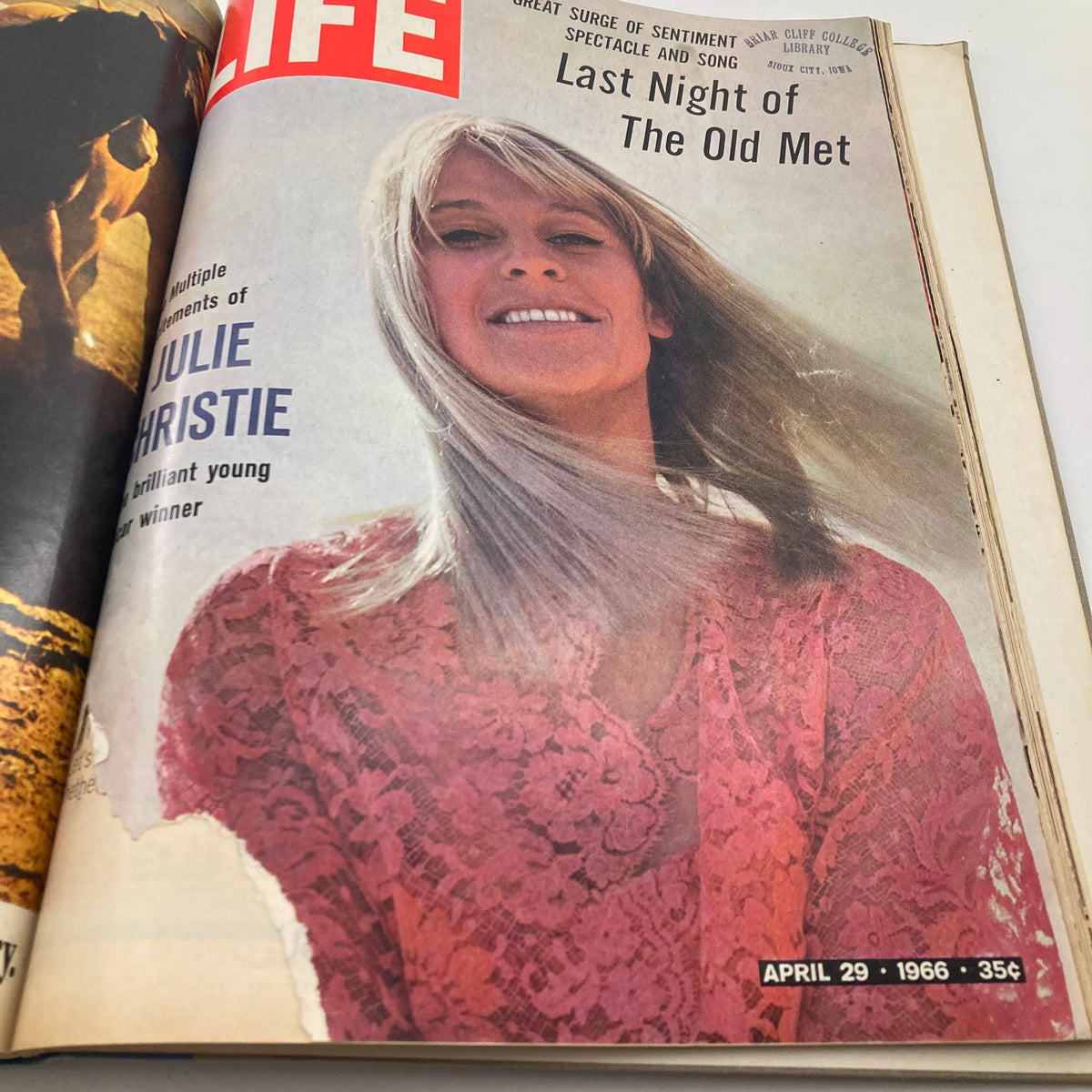 Cover of the VTG 1966 Bound Life Magazine featuring Julie Christie, celebrating her achievements as a prominent actress in the 1960s film industry.