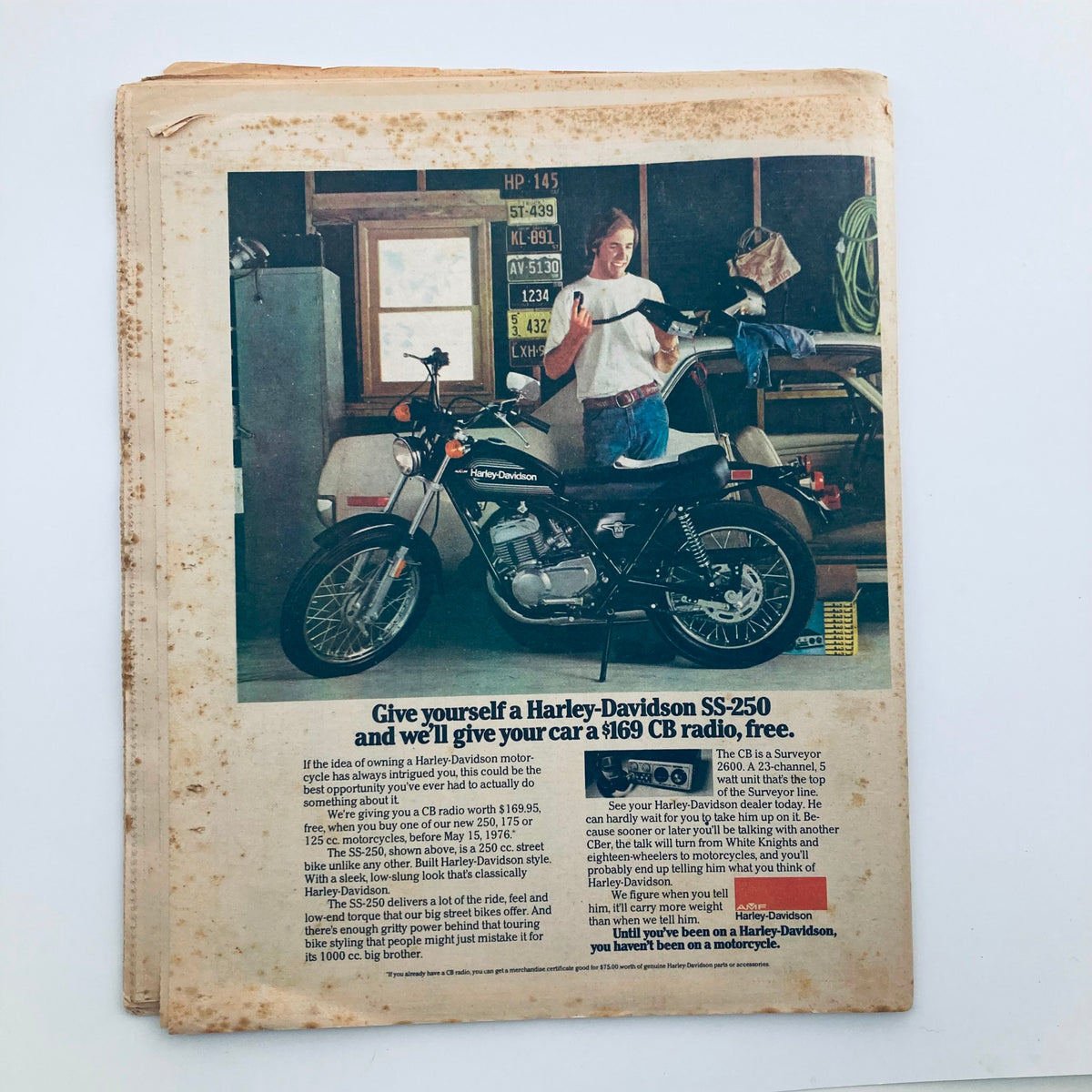 Vintage Rolling Stone Magazine May 6 1976 No. 212 Carlos Santana No Label