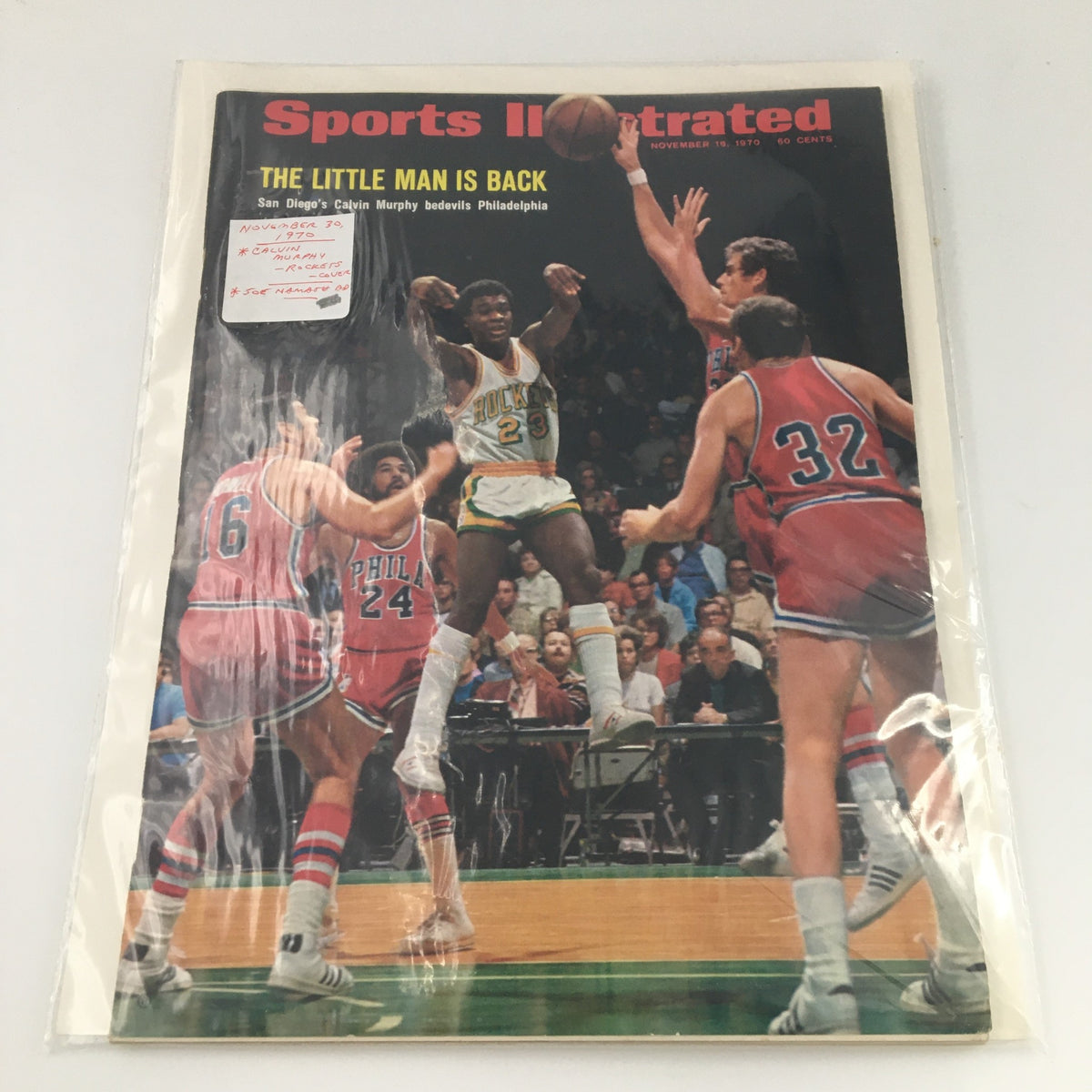 Sports Illustrated Magazine from November 16, 1970, featuring a captivating cover with basketball player Calvin Murphy, showcasing an exciting moment from the early 1970s basketball era.