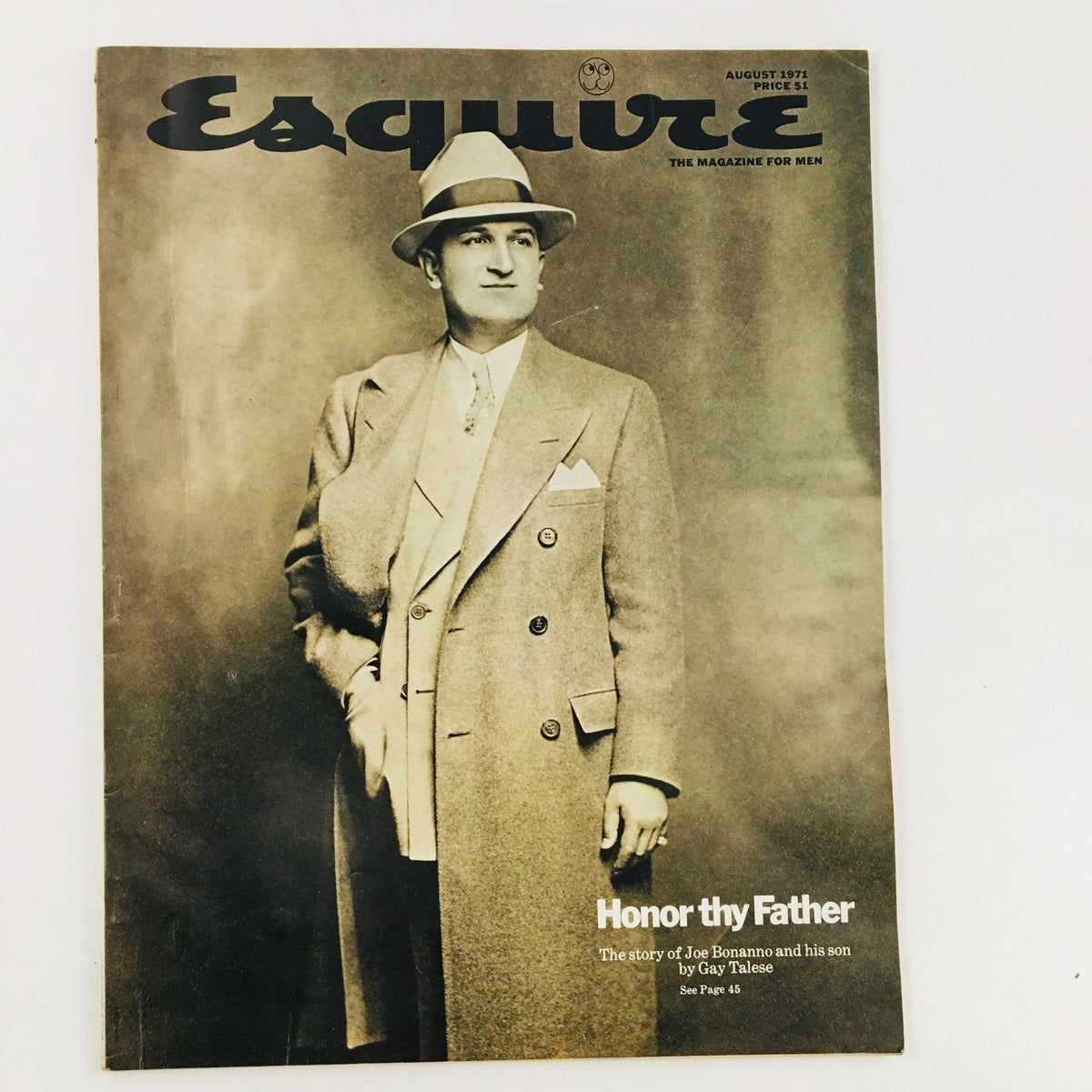 Cover of VTG Esquire Magazine August 1971 featuring the title 'Honor thy Father' discussing the story of Joe Bonanno and his son.