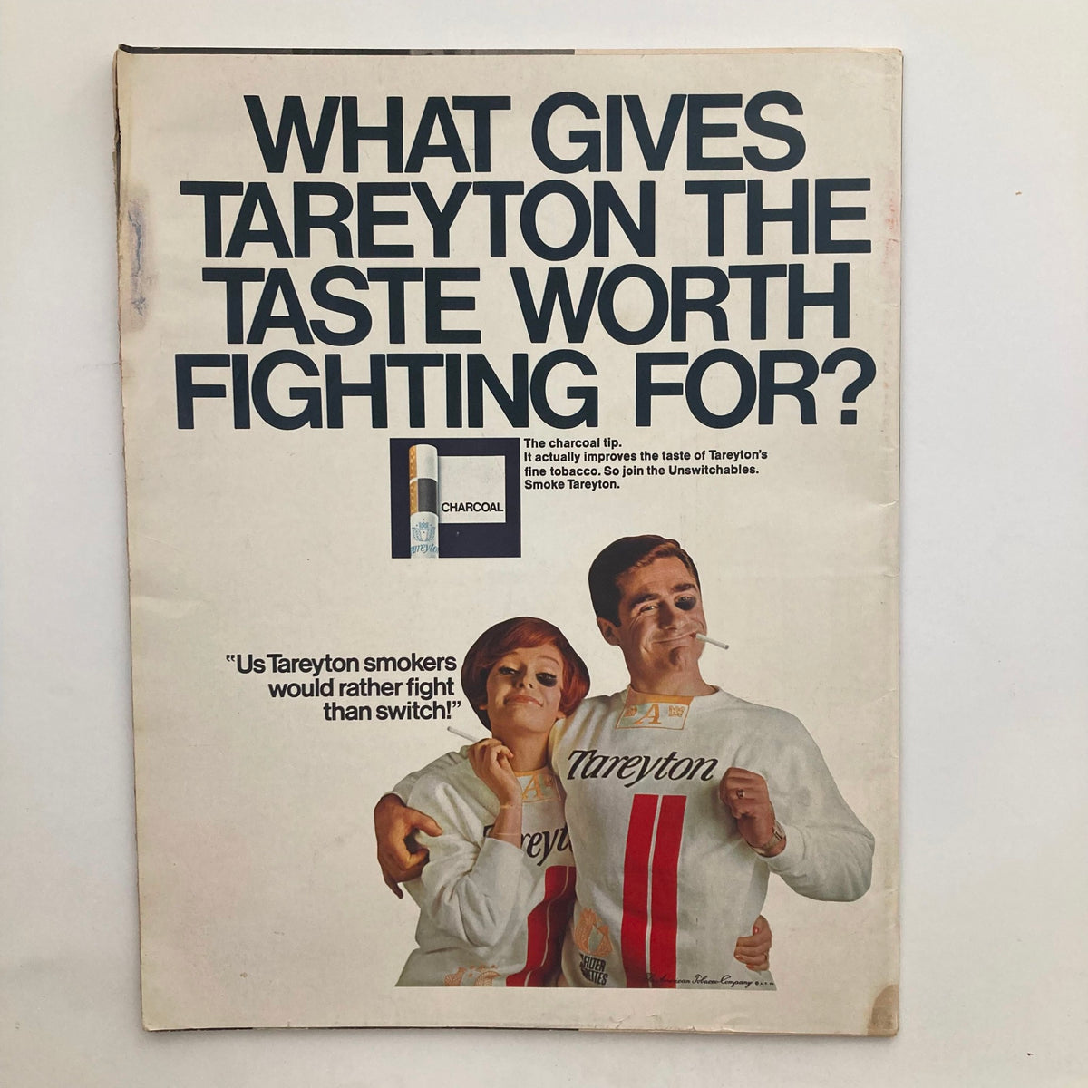 Back cover of the VTG Look Magazine April 4 1967 Vol 31 No. 7 Jackie Kennedy cover, advertising Tareyton cigarettes with a vintage design.