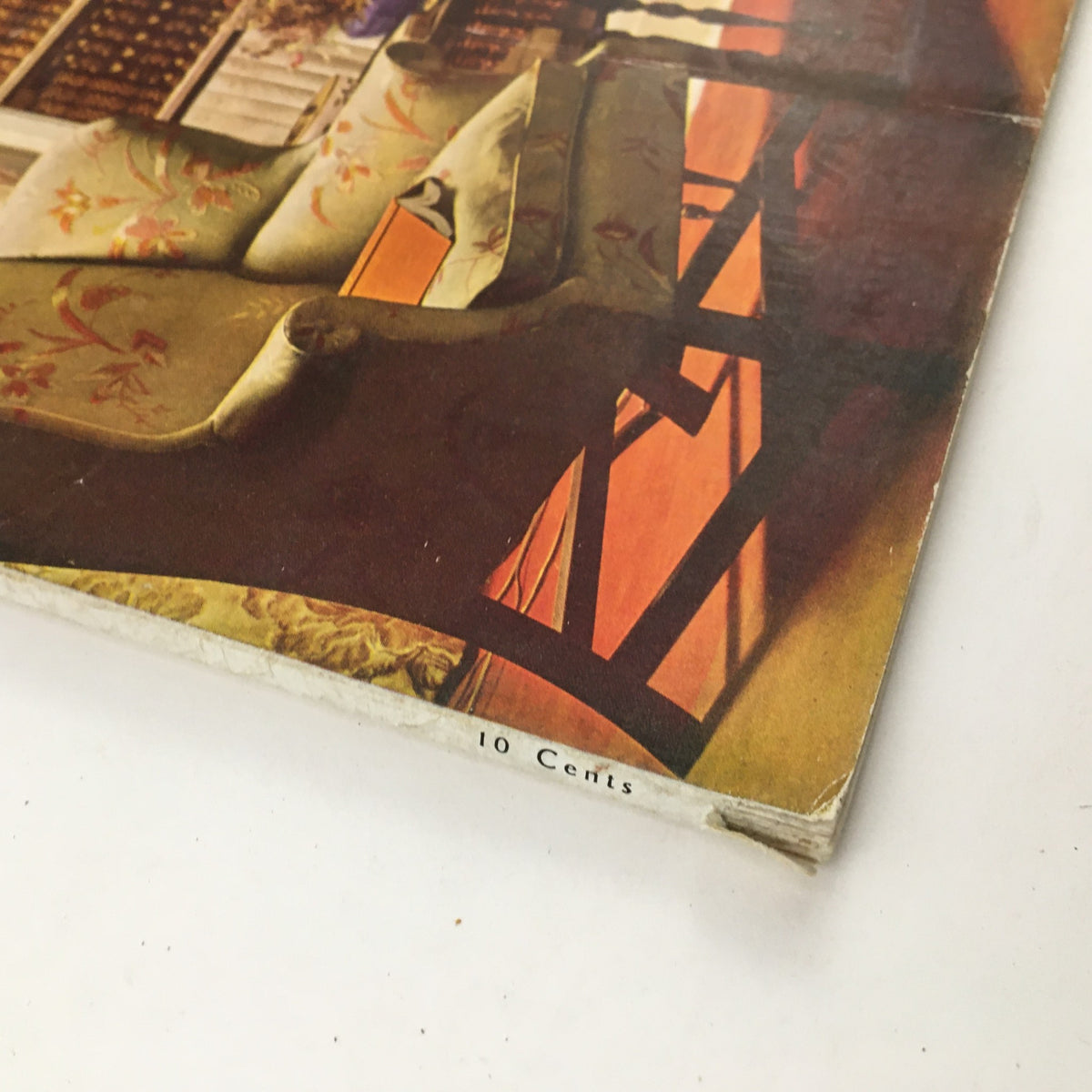 Vertical view of the lower corner of the Better Homes & Gardens February 1937 magazine cover, highlighting the vintage design and price of 10 cents.