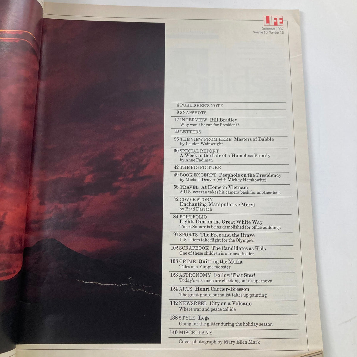 Inside page of VTG Life Magazine December 1987, Volume 10, Issue 13, displaying the table of contents with various articles and features, including a cover story on Meryl Streep.