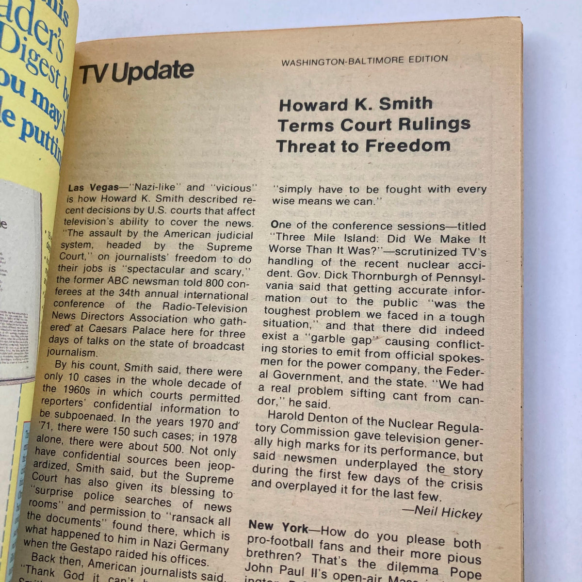 TV Guide Magazine September 22 1979 #1382 featuring Carroll O'Connor - Inside page highlighting a TV update with Howard K. Smith discussing court rulings and their impact on media freedom.