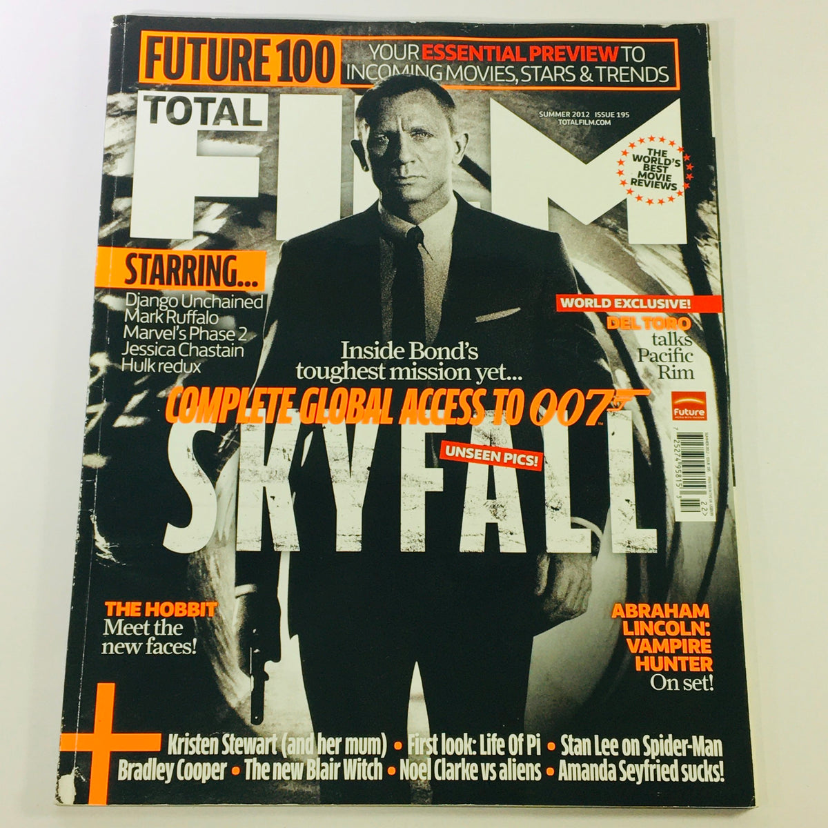 Total Film Magazine Summer 2012 #195 featuring Daniel Craig as 007 in Skyfall, showcasing exclusive content about the film with a striking cover design.