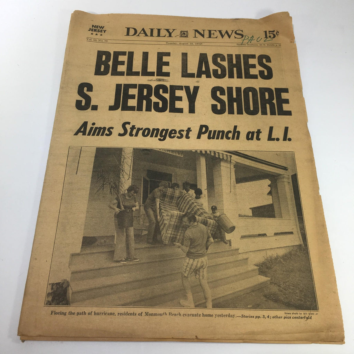 NY Daily News:8/10/76 Belle Lashes S. Jersey Shore Aims Strongest punch At L.I