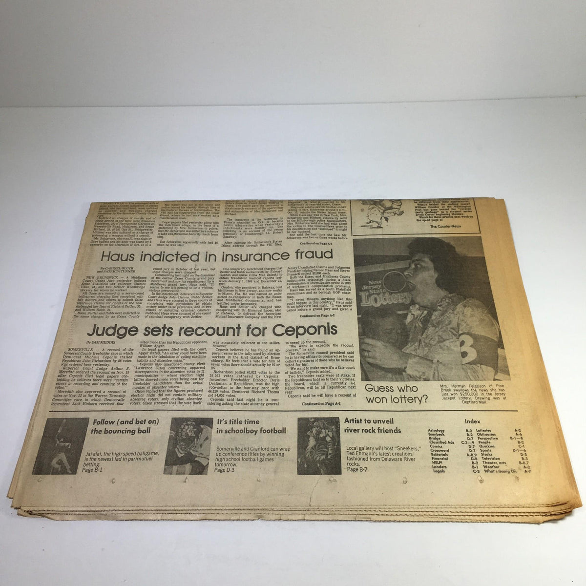 The Courier News: Nov 5 1976 showing additional articles including a report on insurance fraud, Judge recounting for Ceponis, and a fun section on local events.