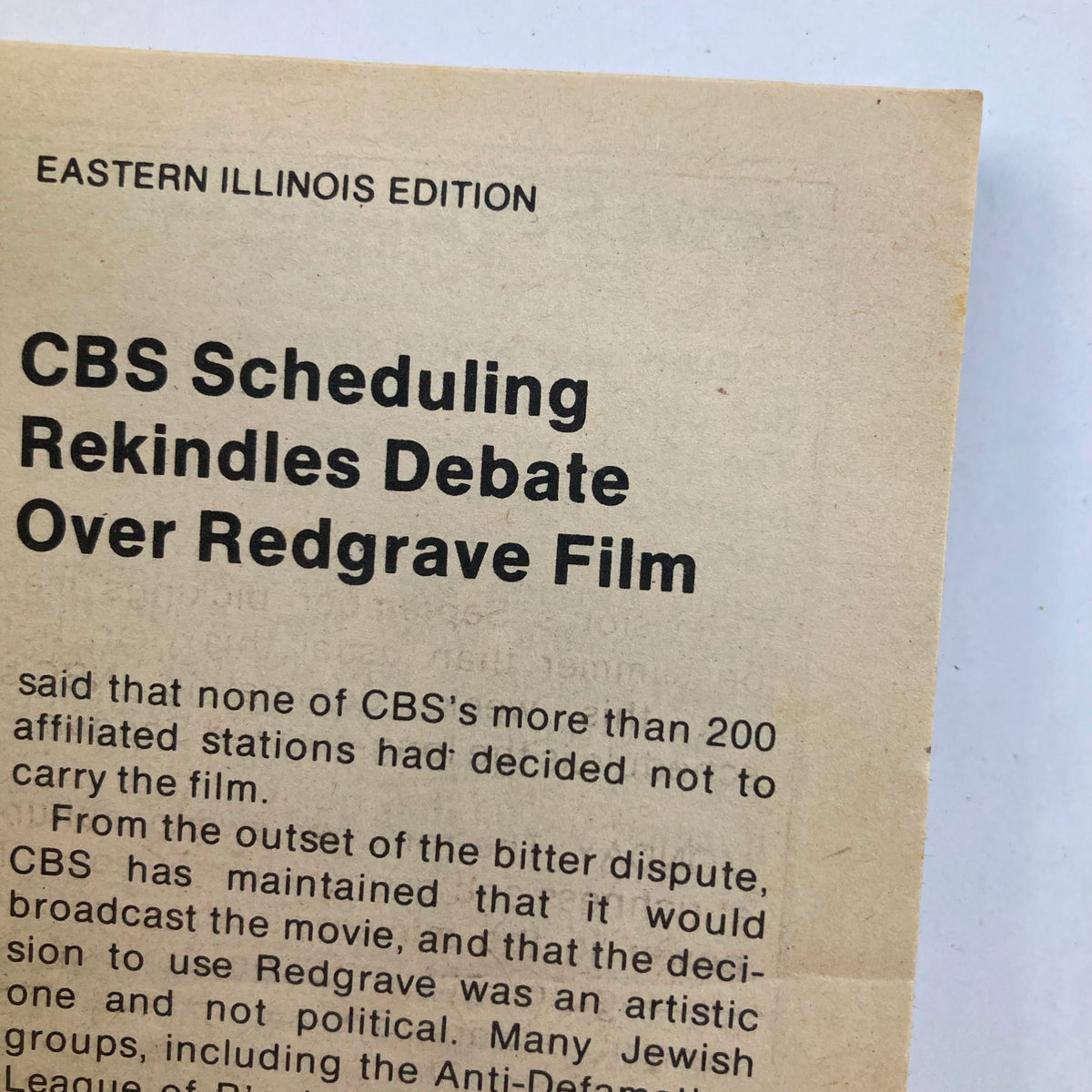 Page from TV Guide Magazine September 13 1980 Eastern Illinois Edition discussing CBS scheduling and its impact on Redgrave Film, showcasing historical television insights.