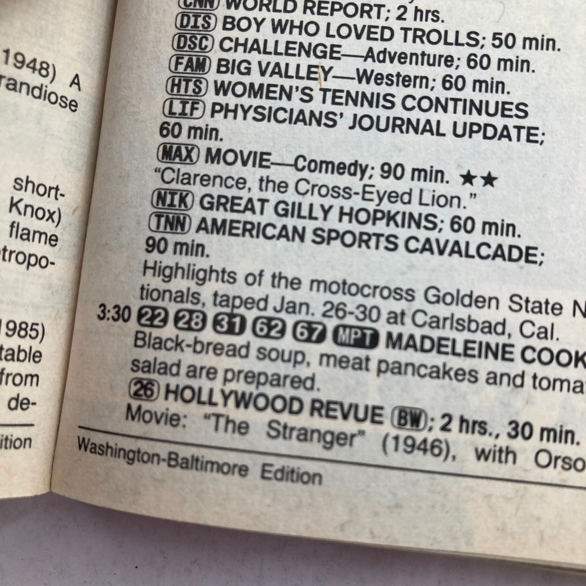 Interior page from TV Guide Magazine November 18-24, 1989 showcasing the TV schedule and programming details for the Washington-Baltimore edition.