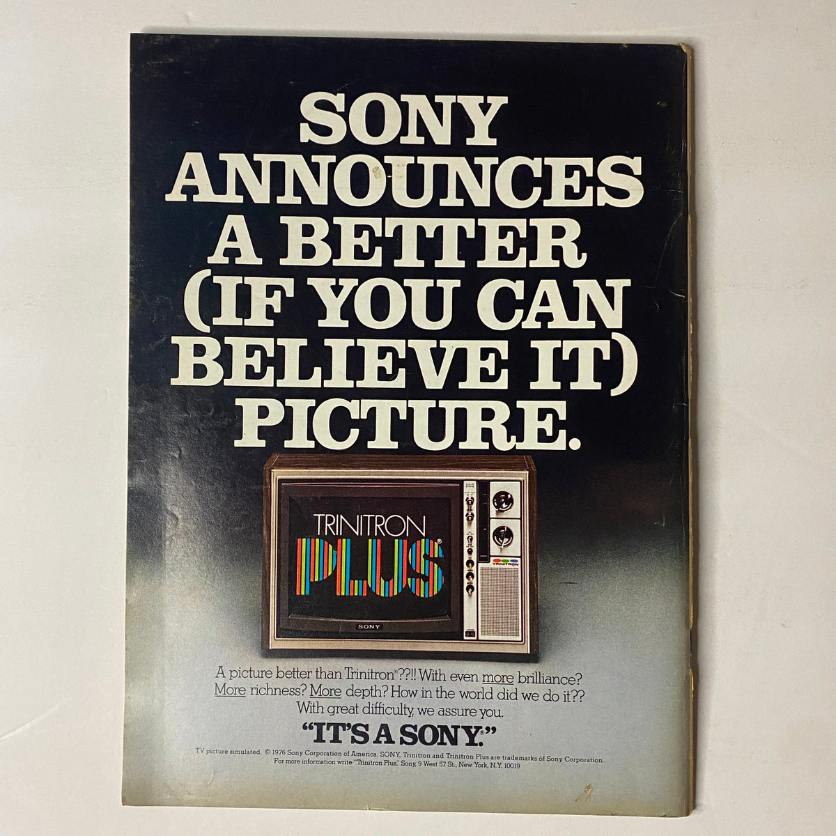 Back cover advertisement for Sony's Trinitron television from The New Yorker magazine, promoting superior picture quality with text emphasizing clarity and brilliance.