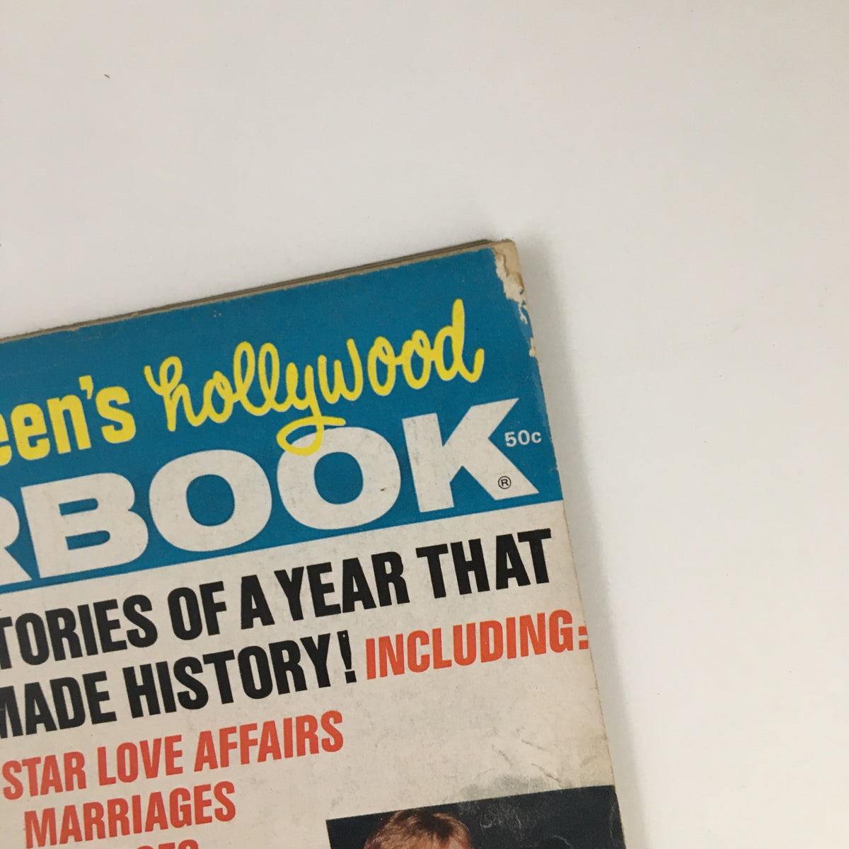 Close-up of Modern Screen's Hollywood Yearbook 1972 cover highlighting major stories of the year, including star love affairs and the iconic feature on Frank Sinatra.