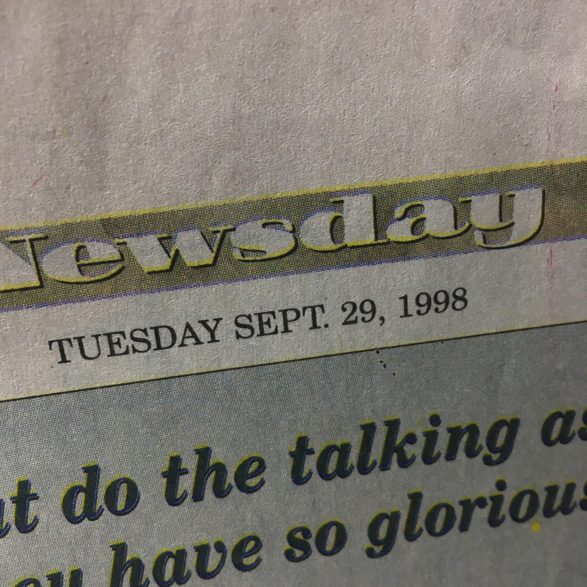 Close-up of the Newsday newspaper date section, showing 'Tuesday, September 29, 1998' as part of the article titled 'The Sky's the Limit' focused on the New York Yankees playoff run.