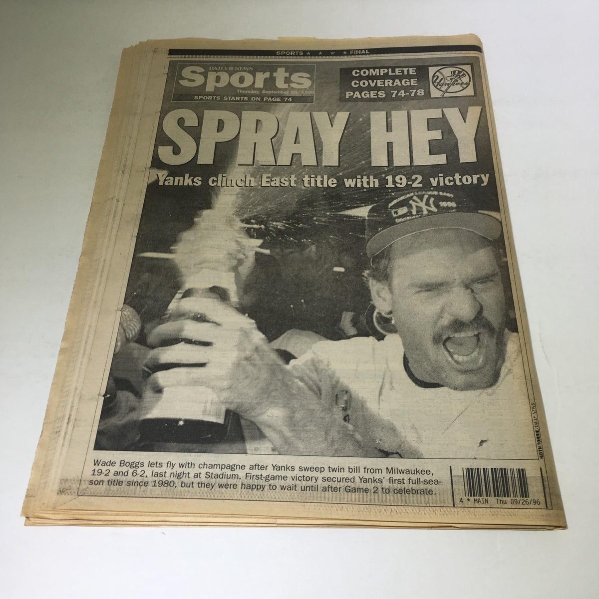 New York Daily News Sports section celebrating Yankees' victory with the headline 'SPRAY HEY' and coverage of their 19-2 win on September 26, 1996.