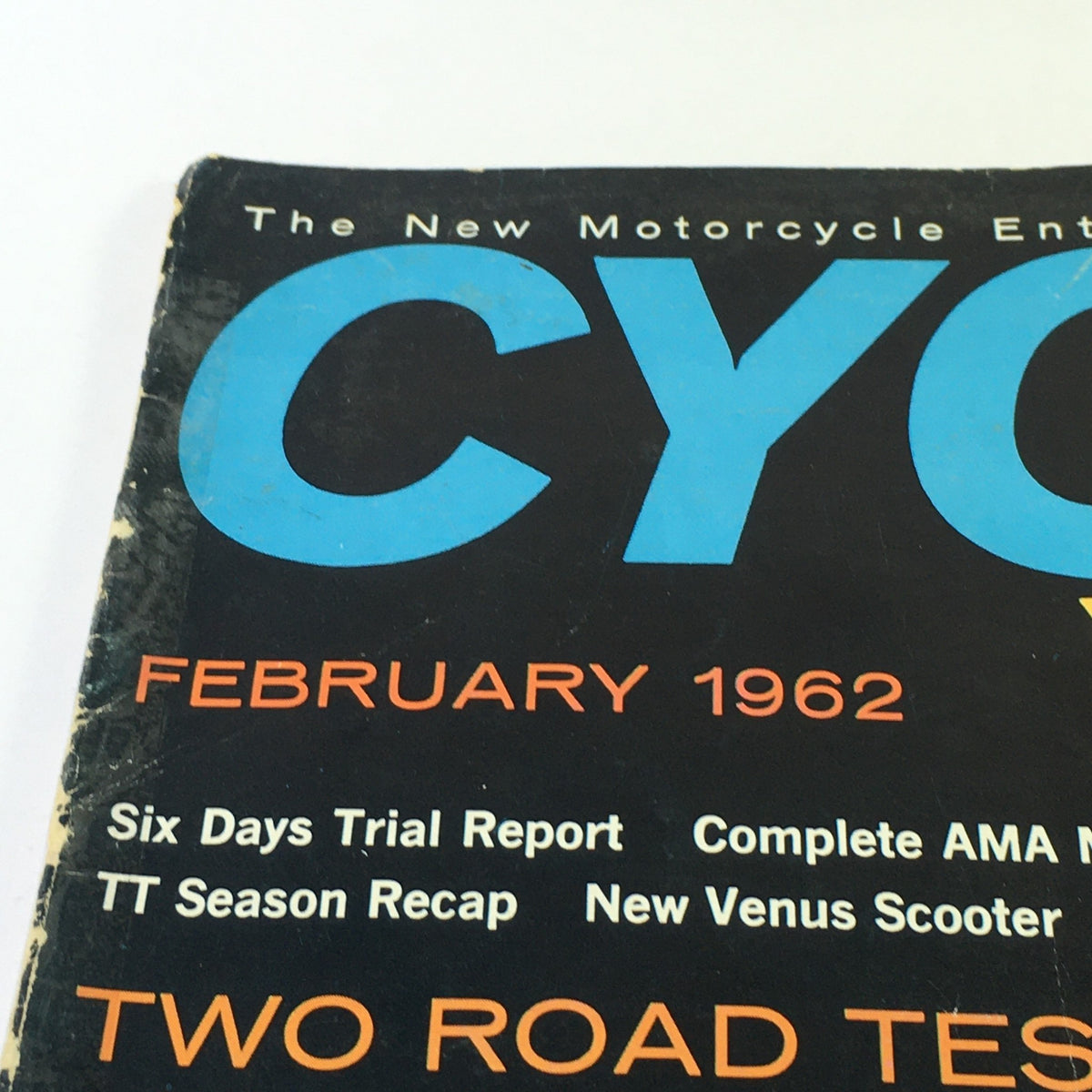 Cover of the VTG Cycle World Magazine February 1962, highlighting articles on motorcycle tests and events, with the title prominently displayed.