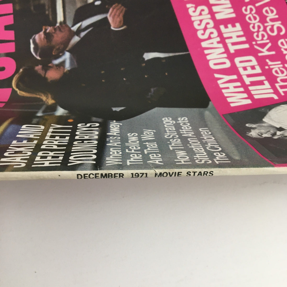 Cover of Movie Stars Magazine December 1971 featuring Jackie Kennedy and Aristotle Onassis, showcasing vintage design and classic headlines.