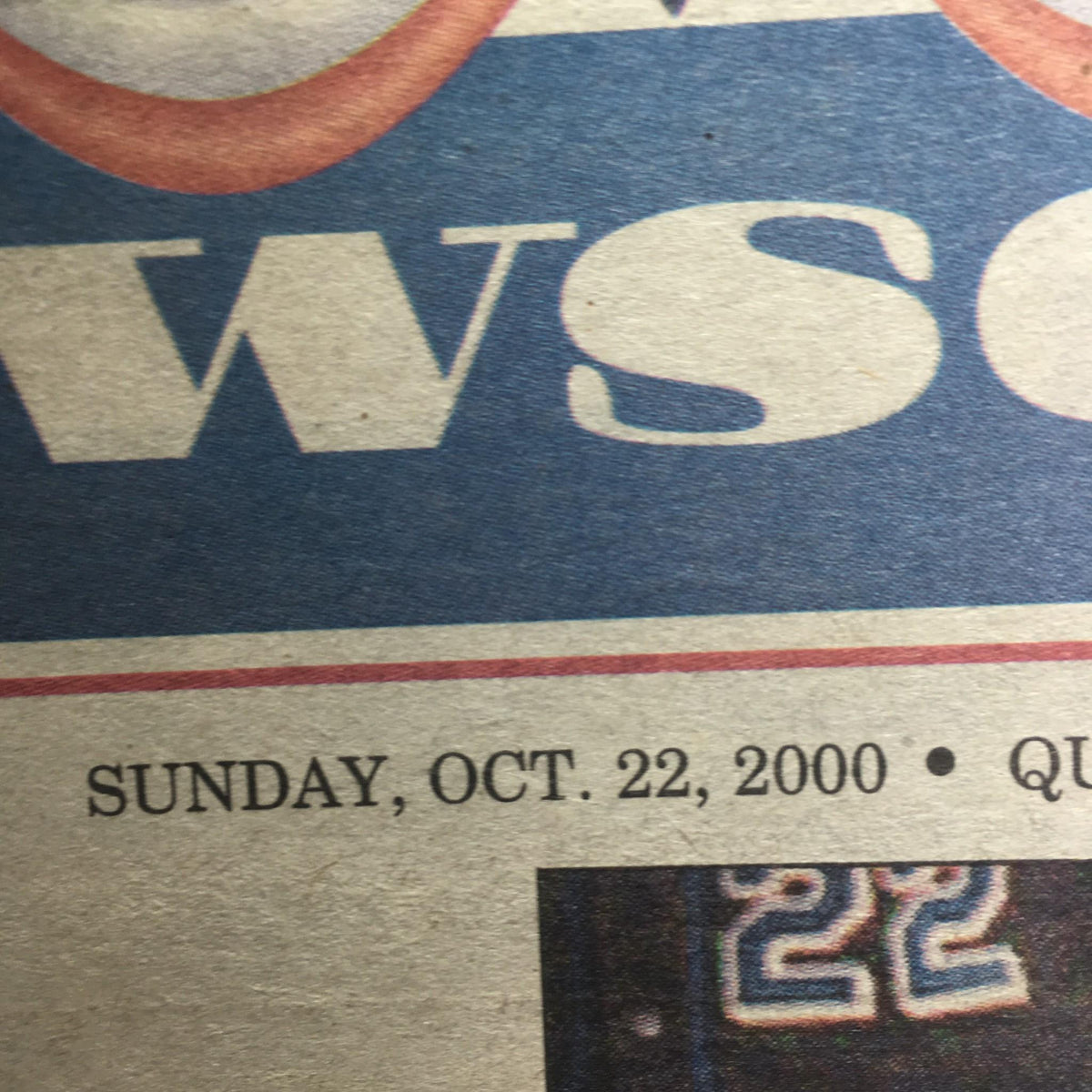 Close-up view of the Newsday newspaper date section from October 22, 2000, showcasing the publication date in clear print.